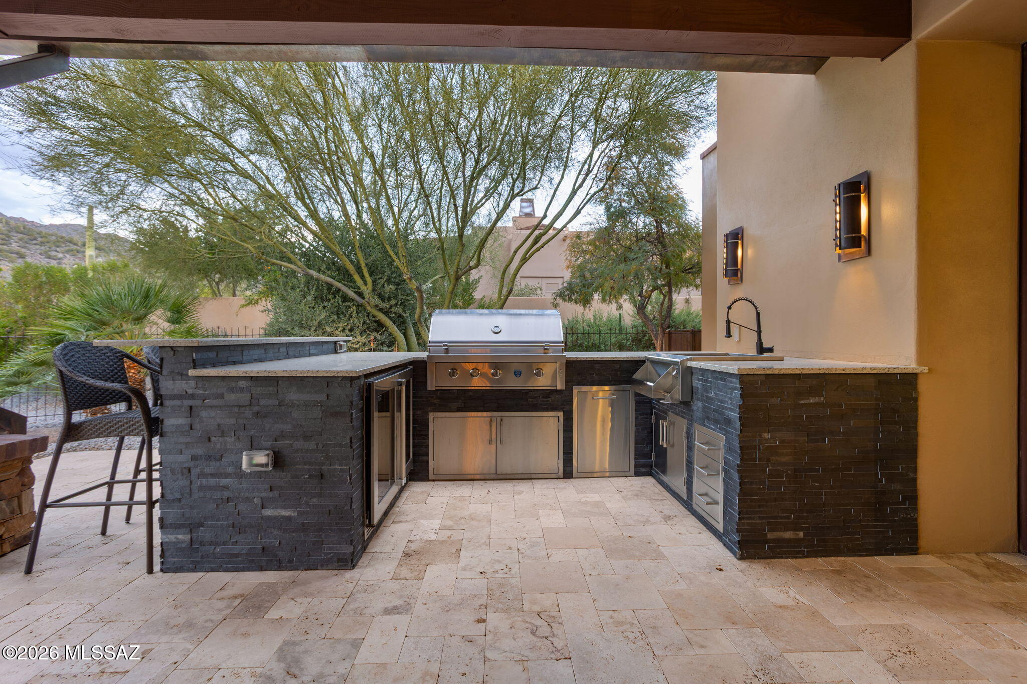 6067 W Seven Saguaros Circle