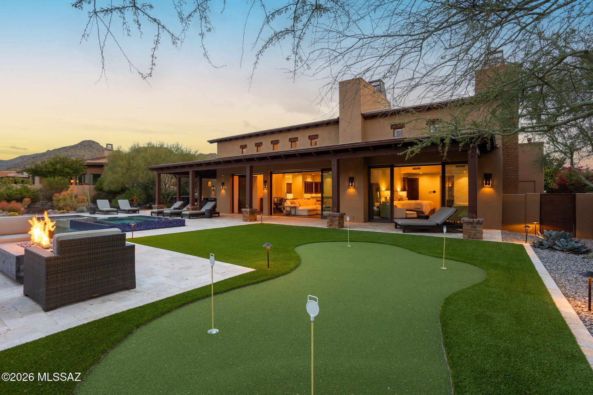 6067 W Seven Saguaros Circle