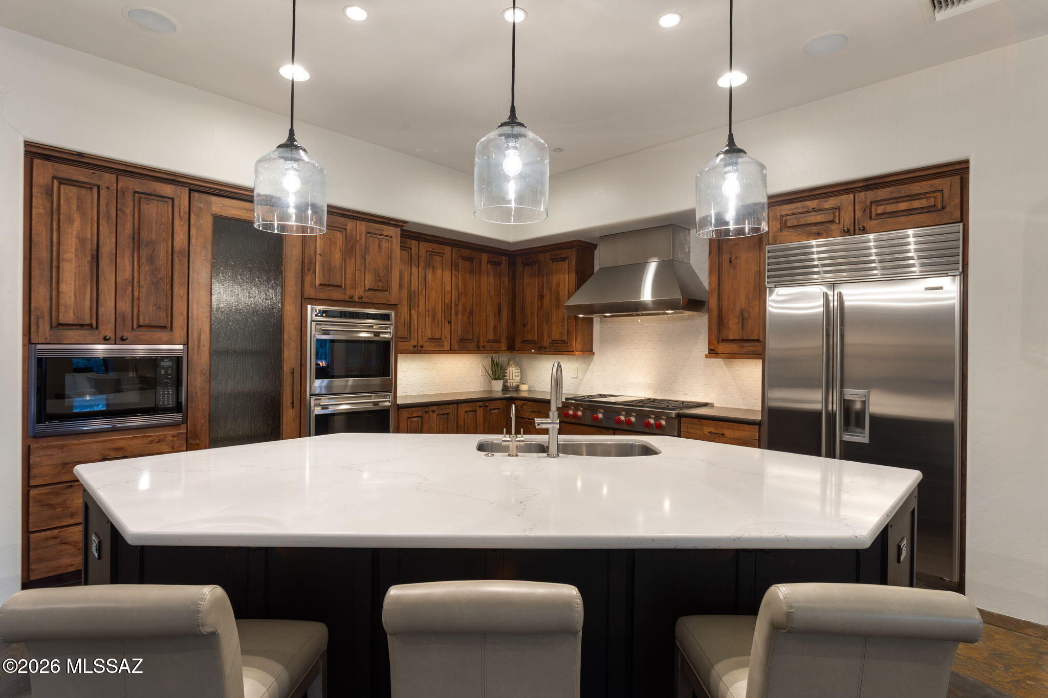 6067 W Seven Saguaros Circle