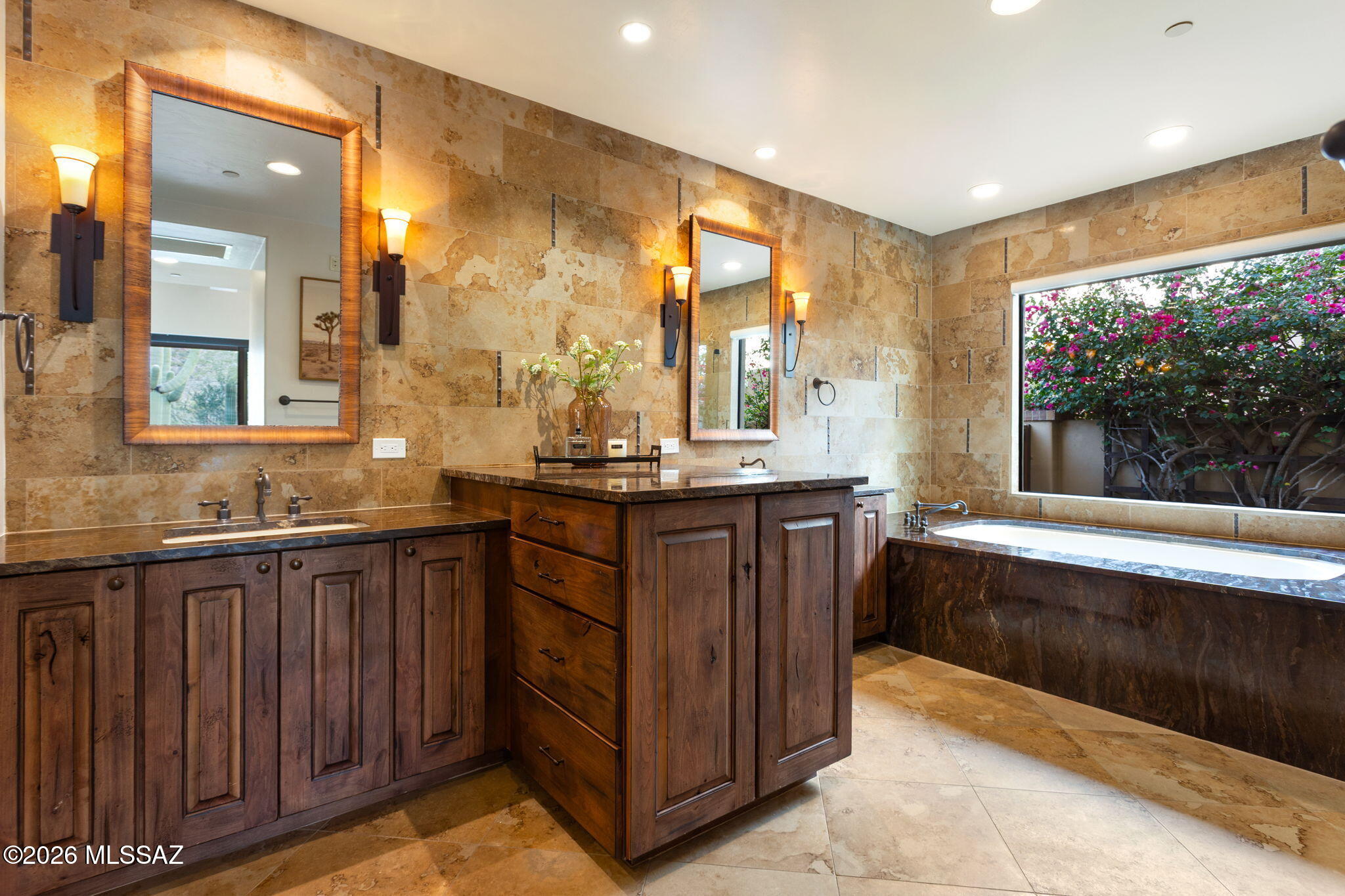 6067 W Seven Saguaros Circle