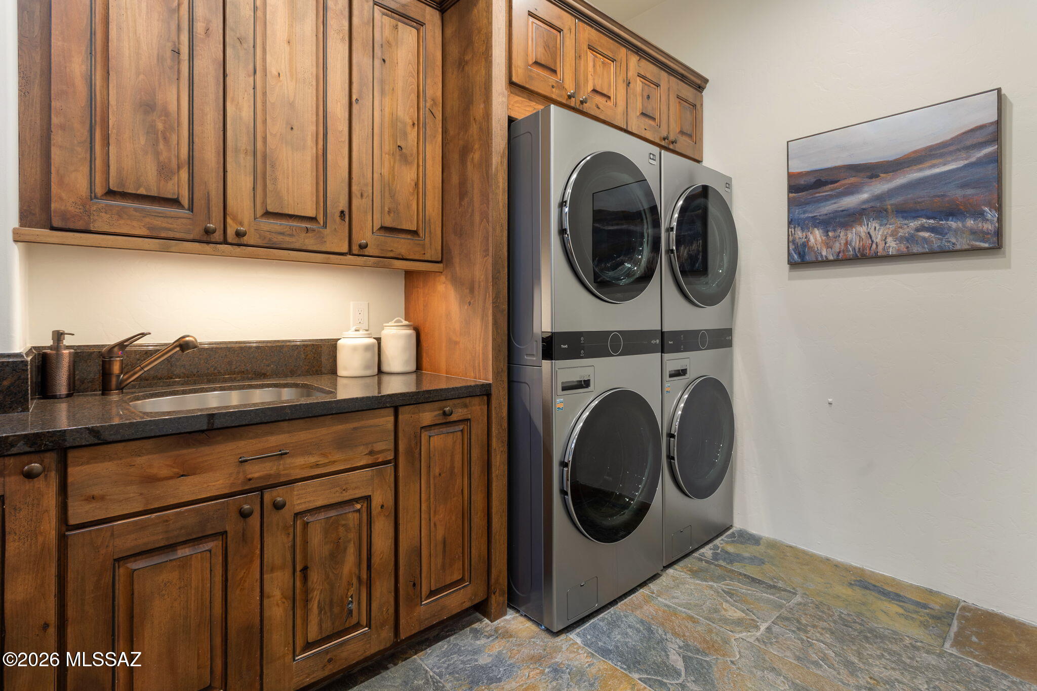 6067 W Seven Saguaros Circle