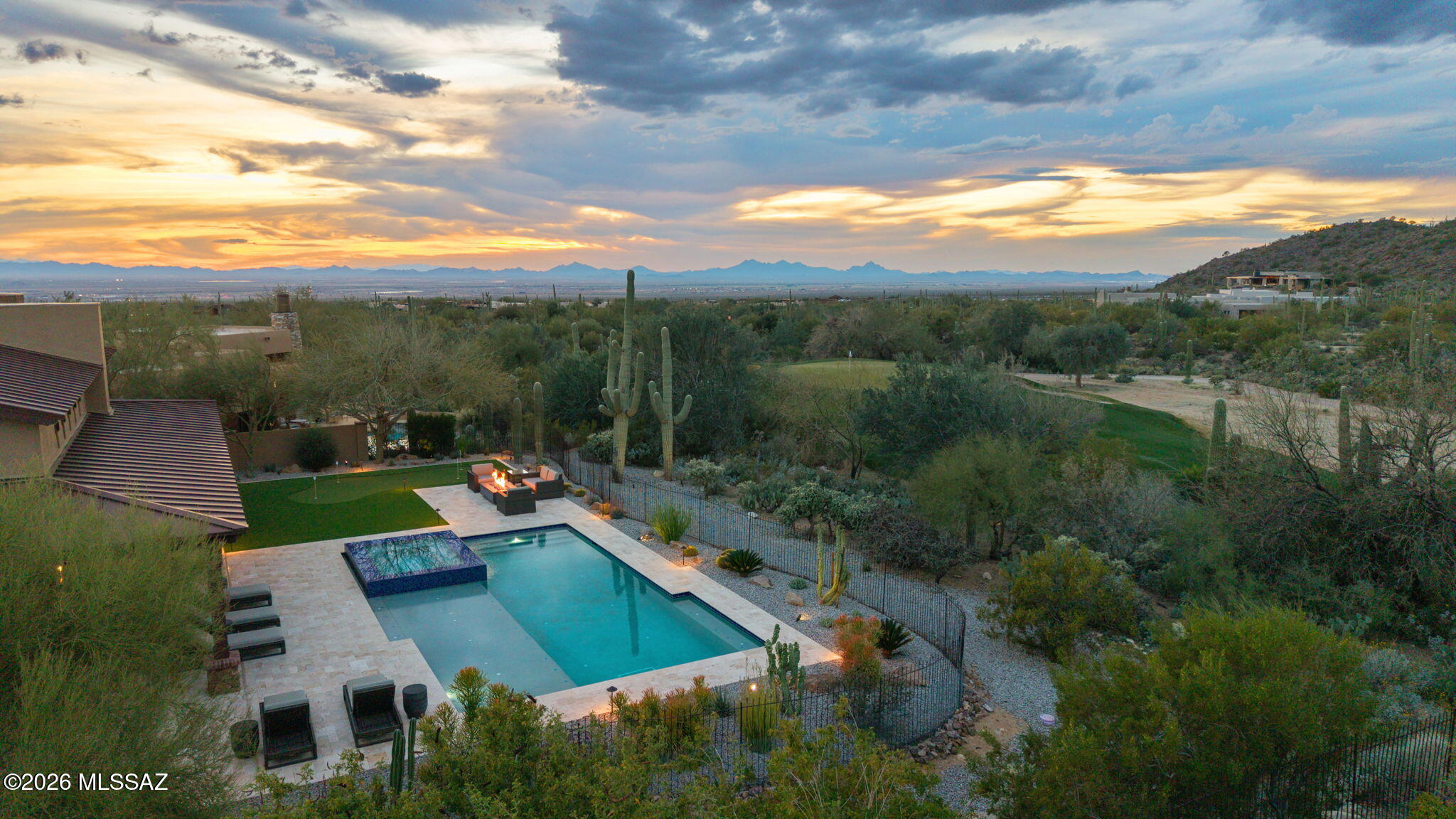 6067 W Seven Saguaros Circle