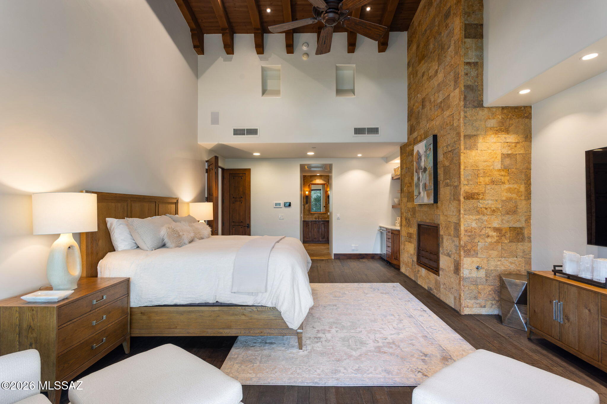 6067 W Seven Saguaros Circle