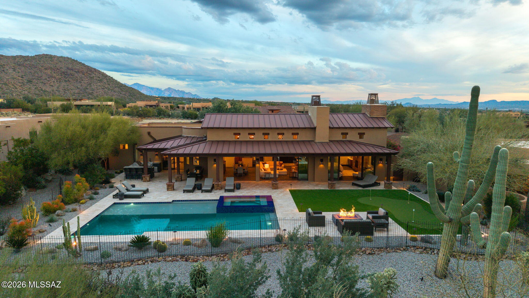 6067 W Seven Saguaros Circle