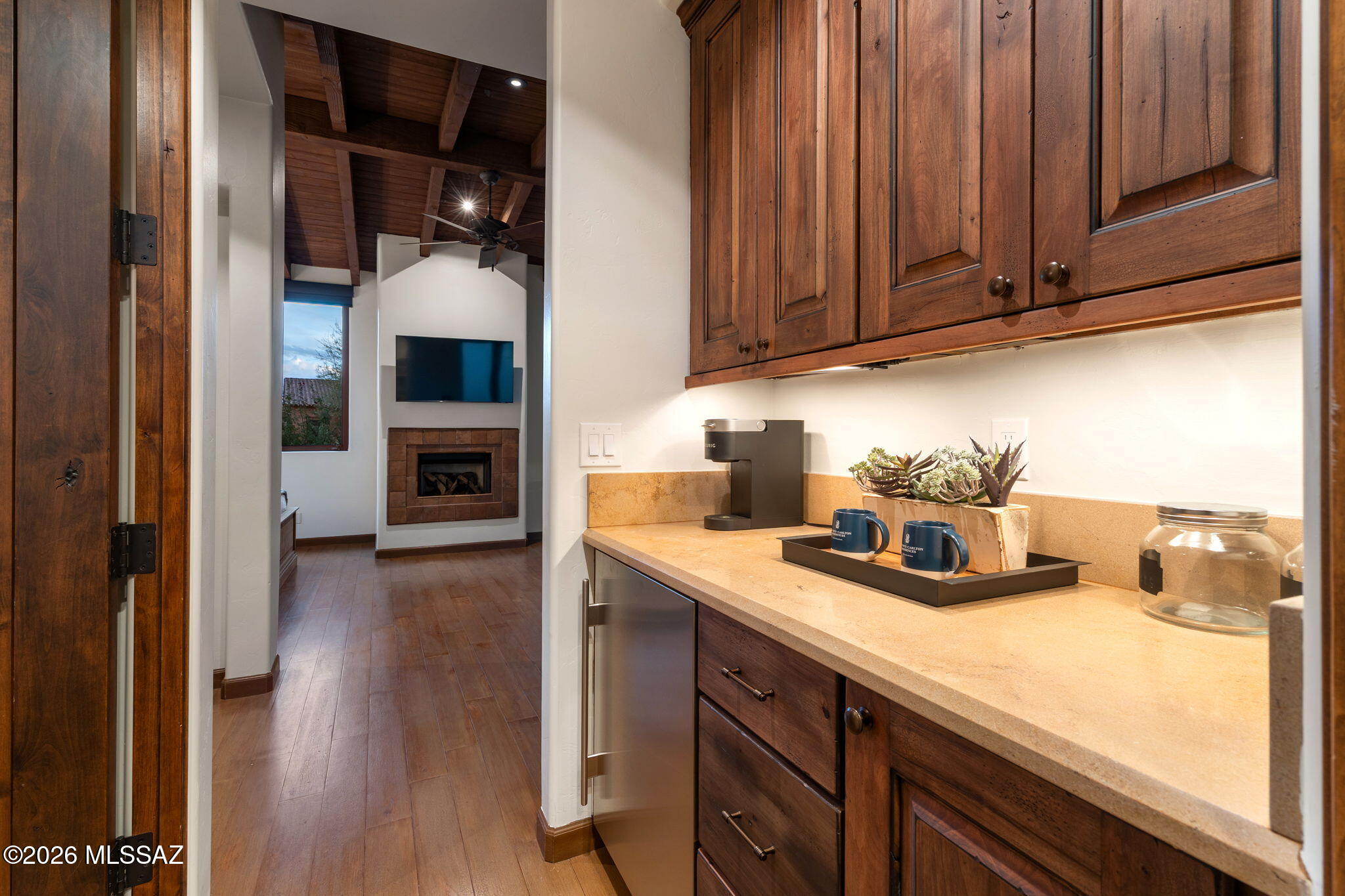 6067 W Seven Saguaros Circle