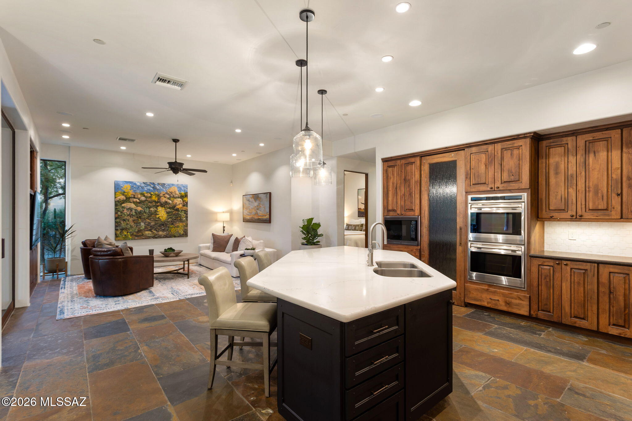 6067 W Seven Saguaros Circle