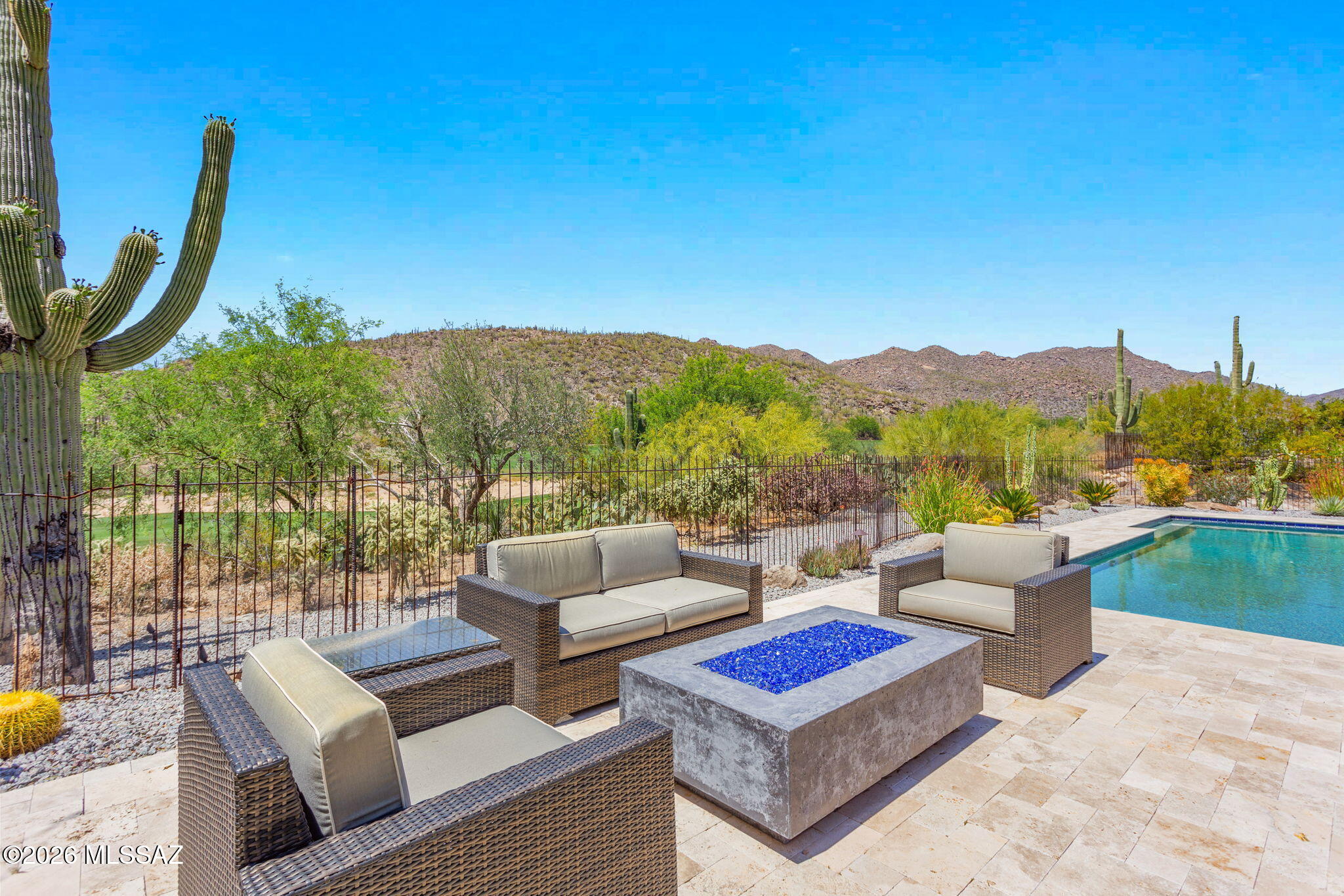 6067 W Seven Saguaros Circle