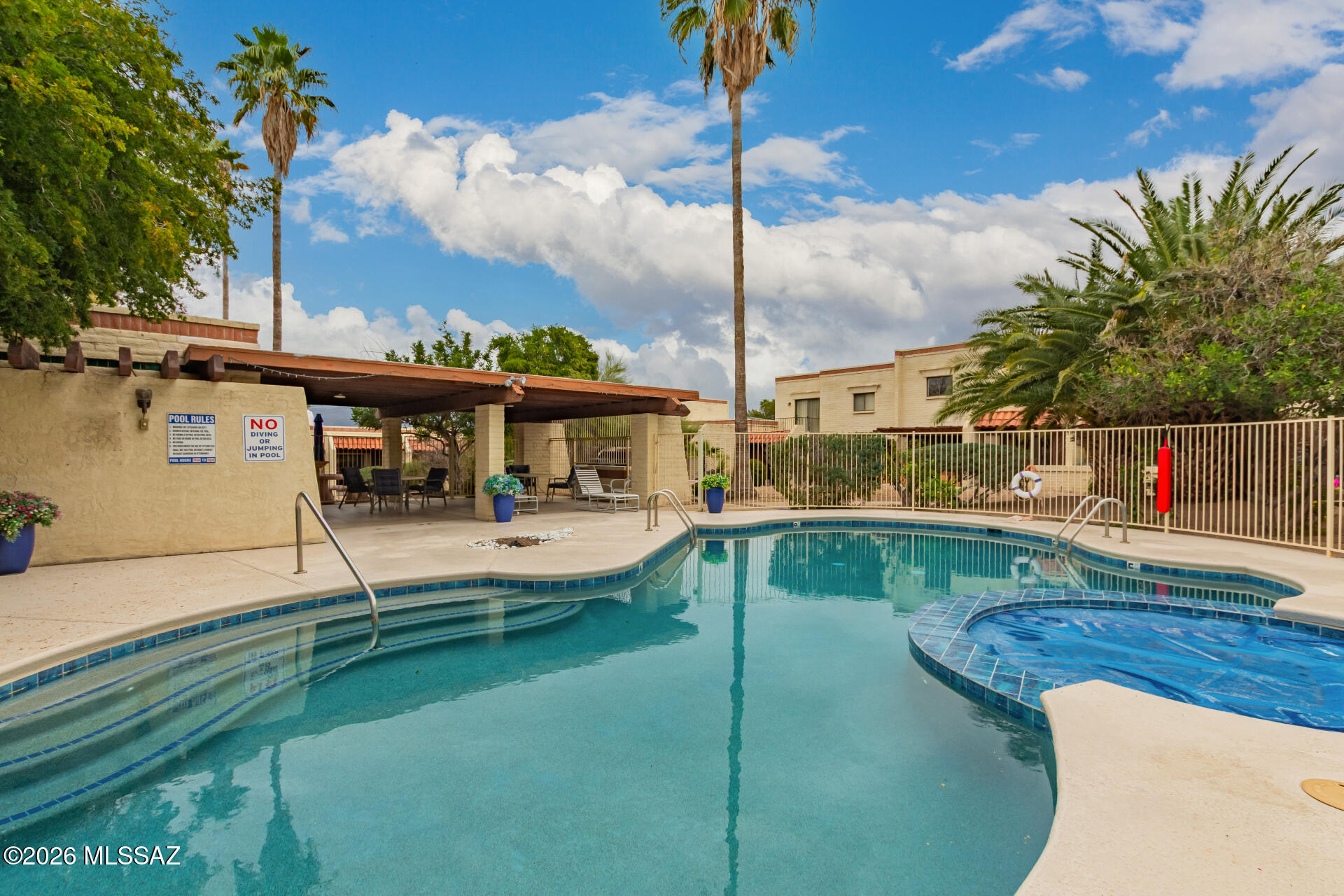 9788 E Calle Del Centinela