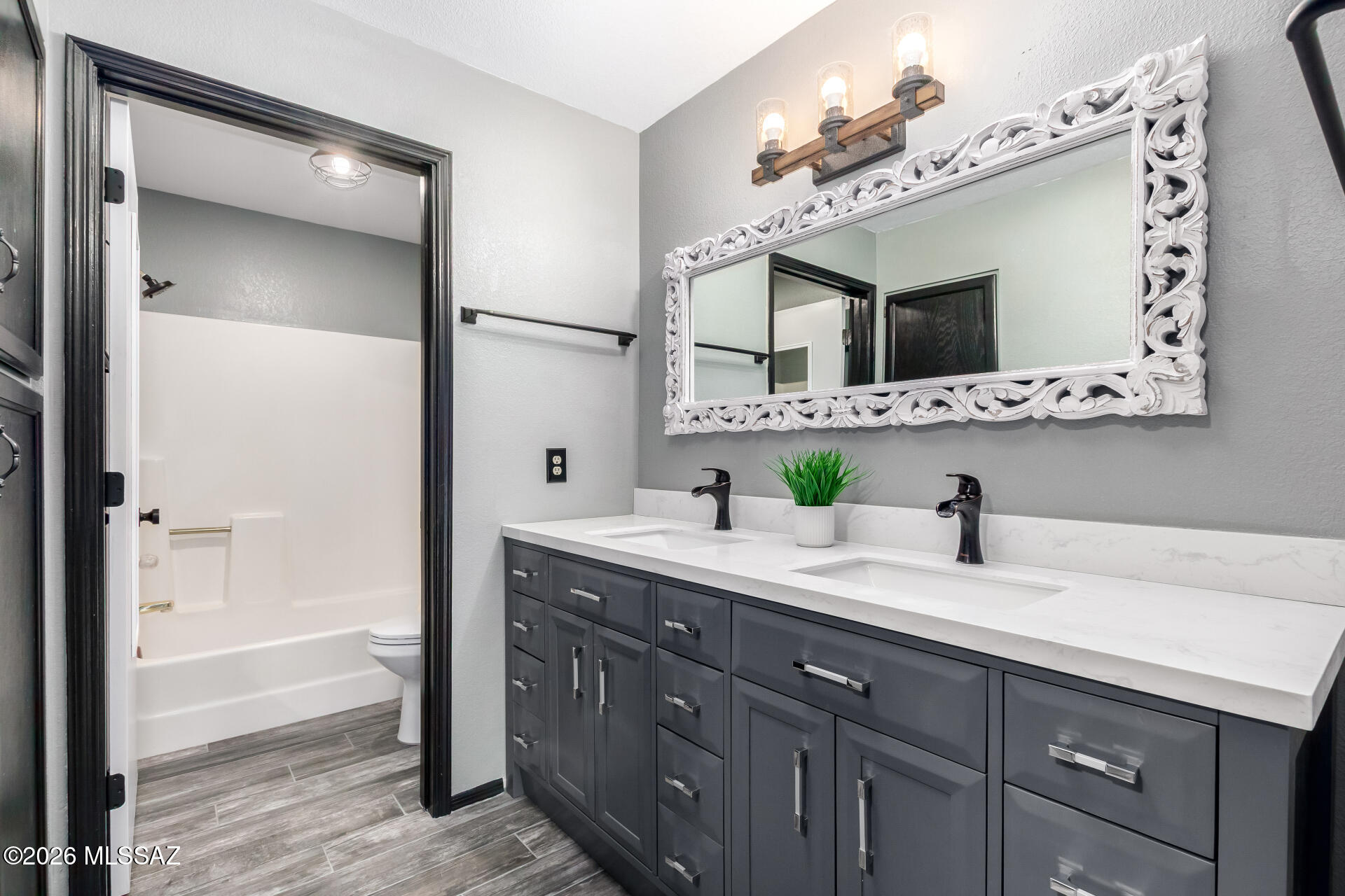 9788 E Calle Del Centinela