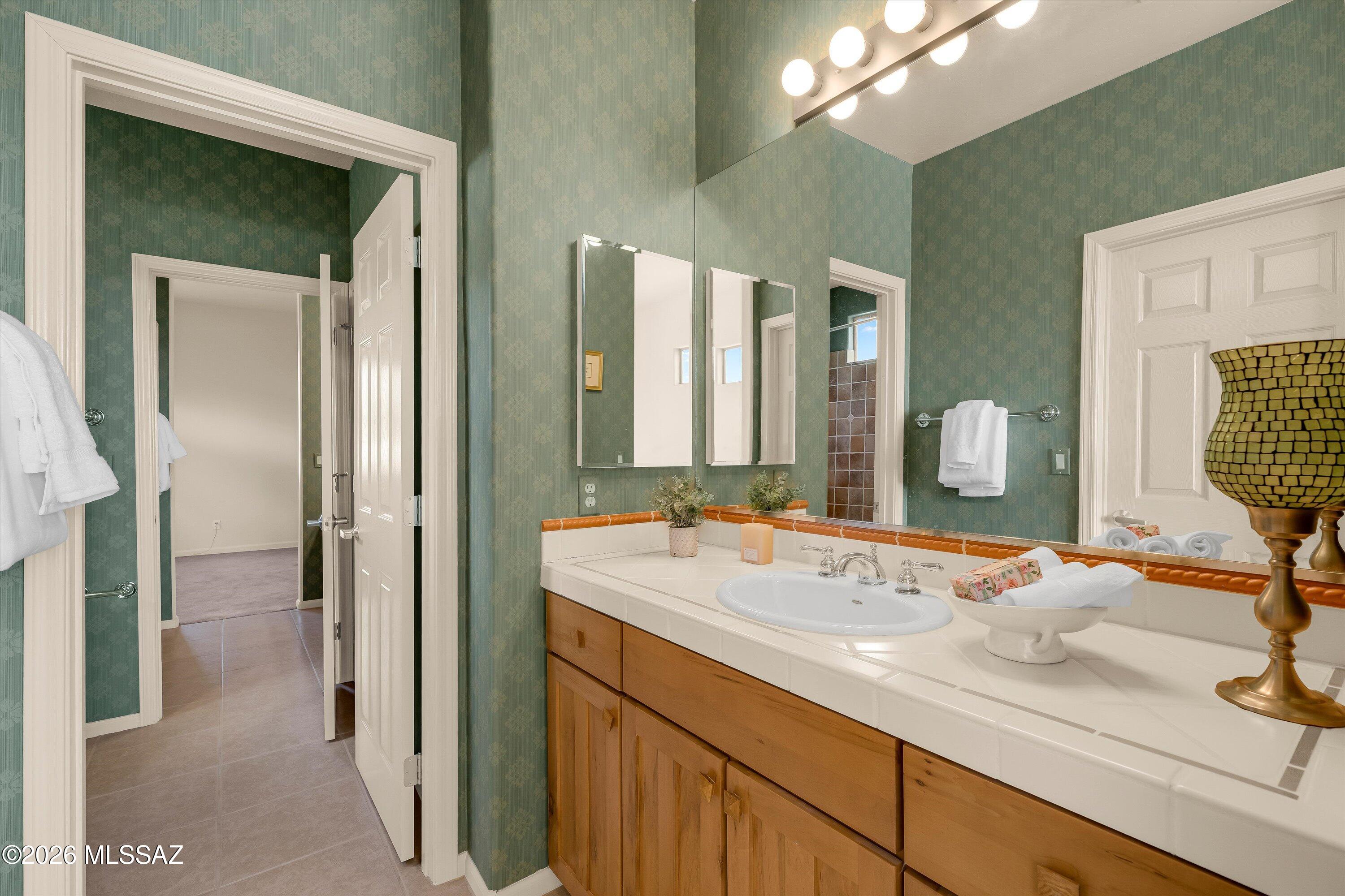 5275 N Ridge Spring Place