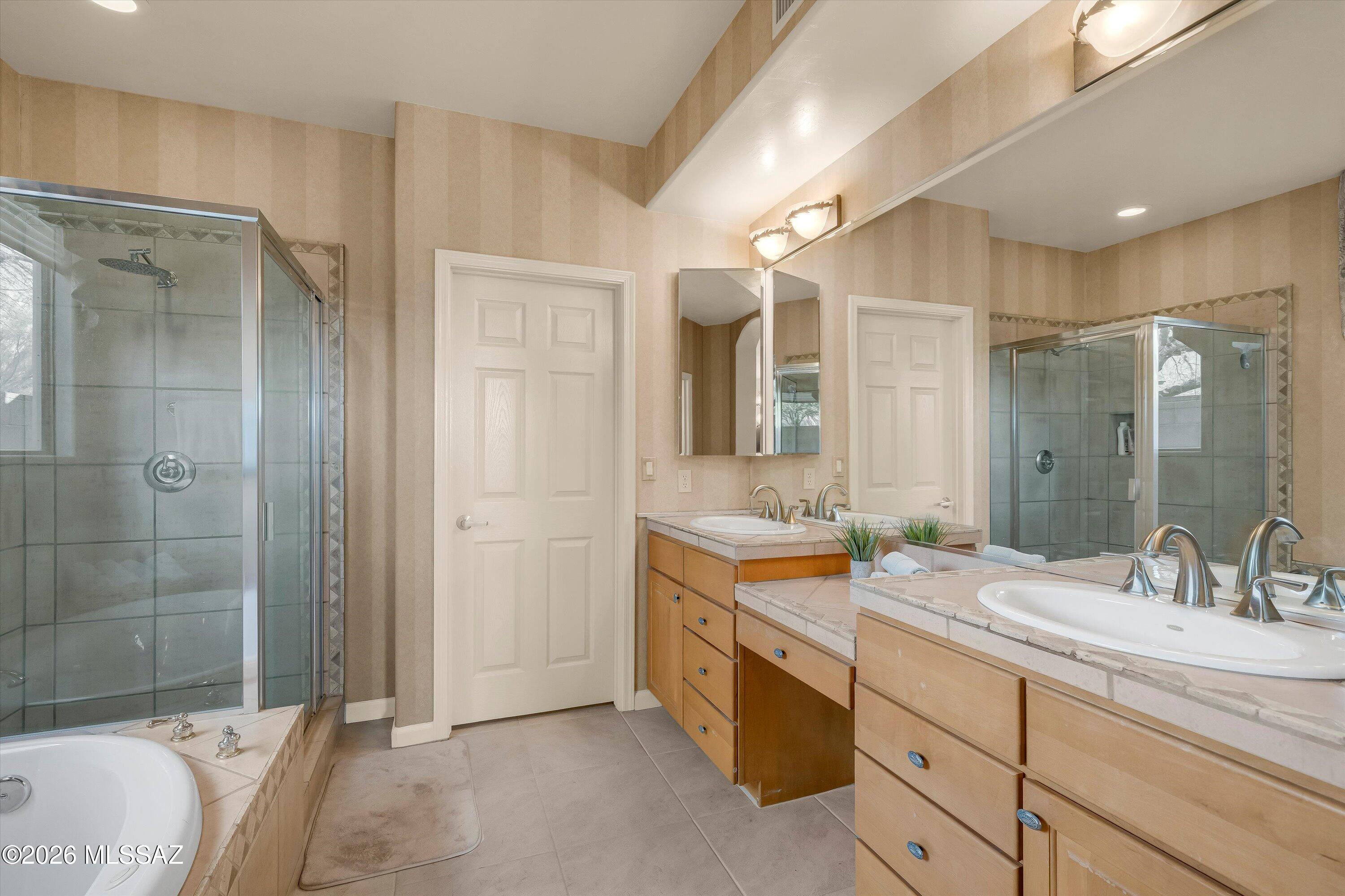 5275 N Ridge Spring Place