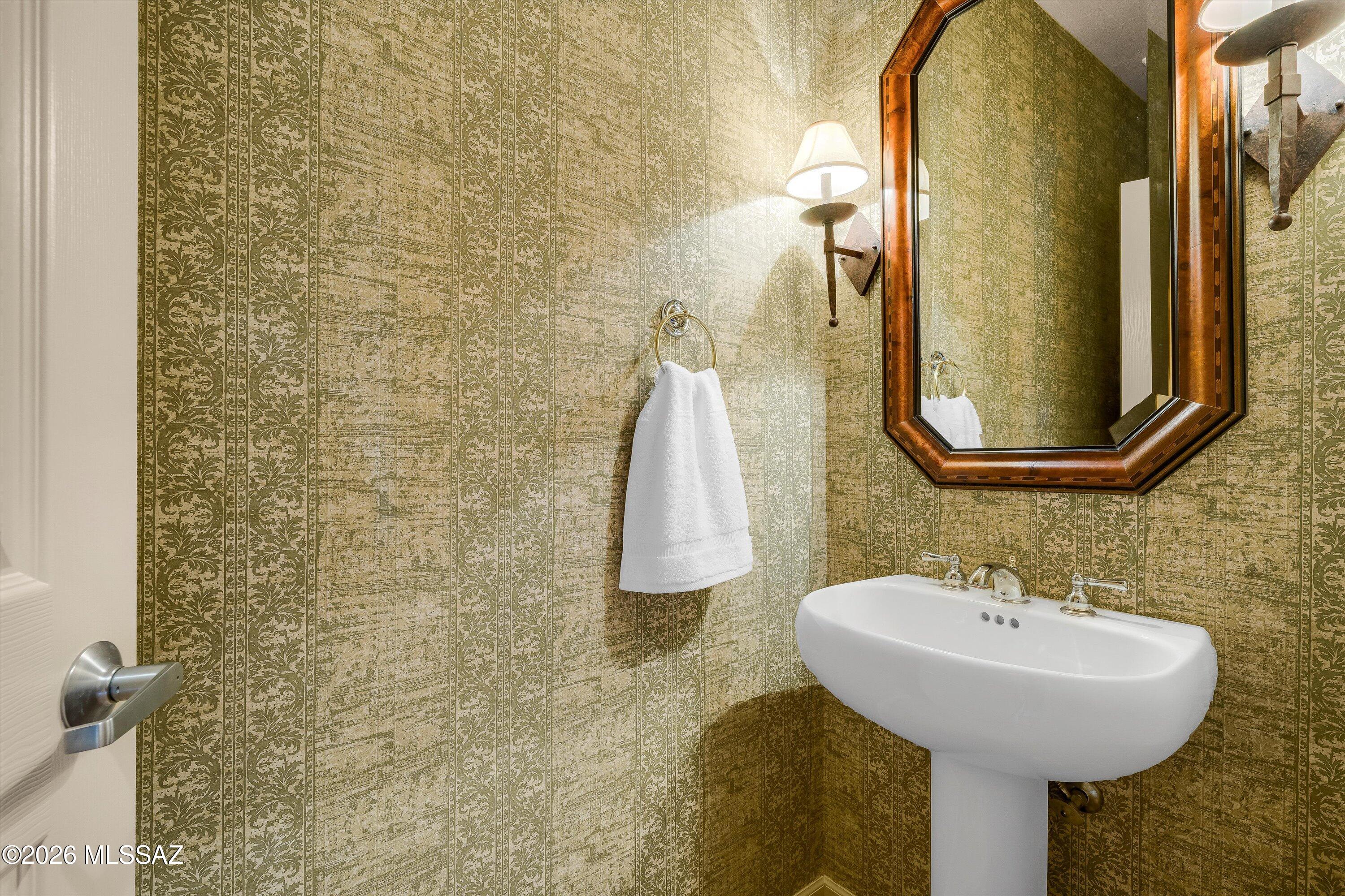 5275 N Ridge Spring Place