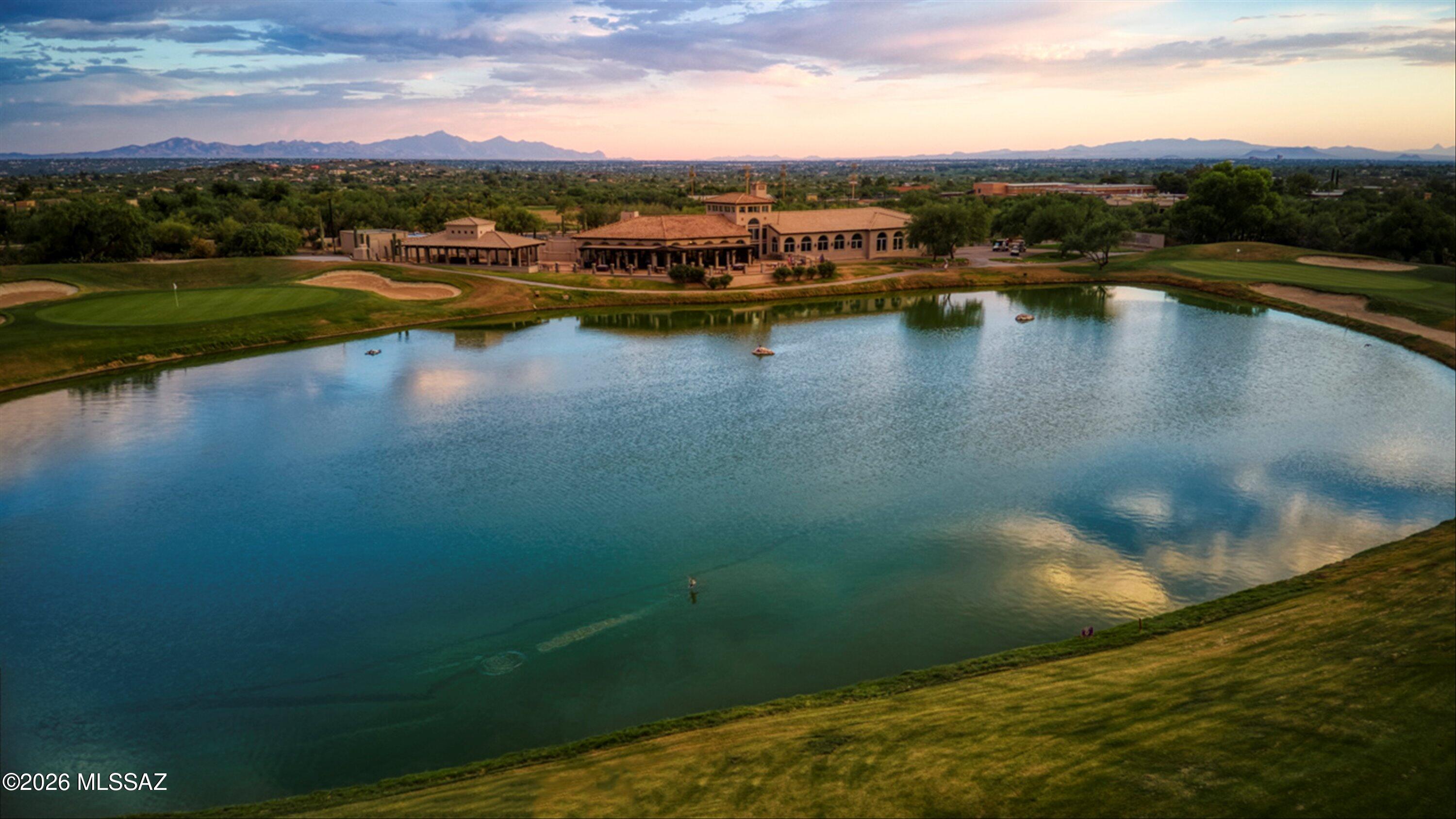 5275 N Ridge Spring Place