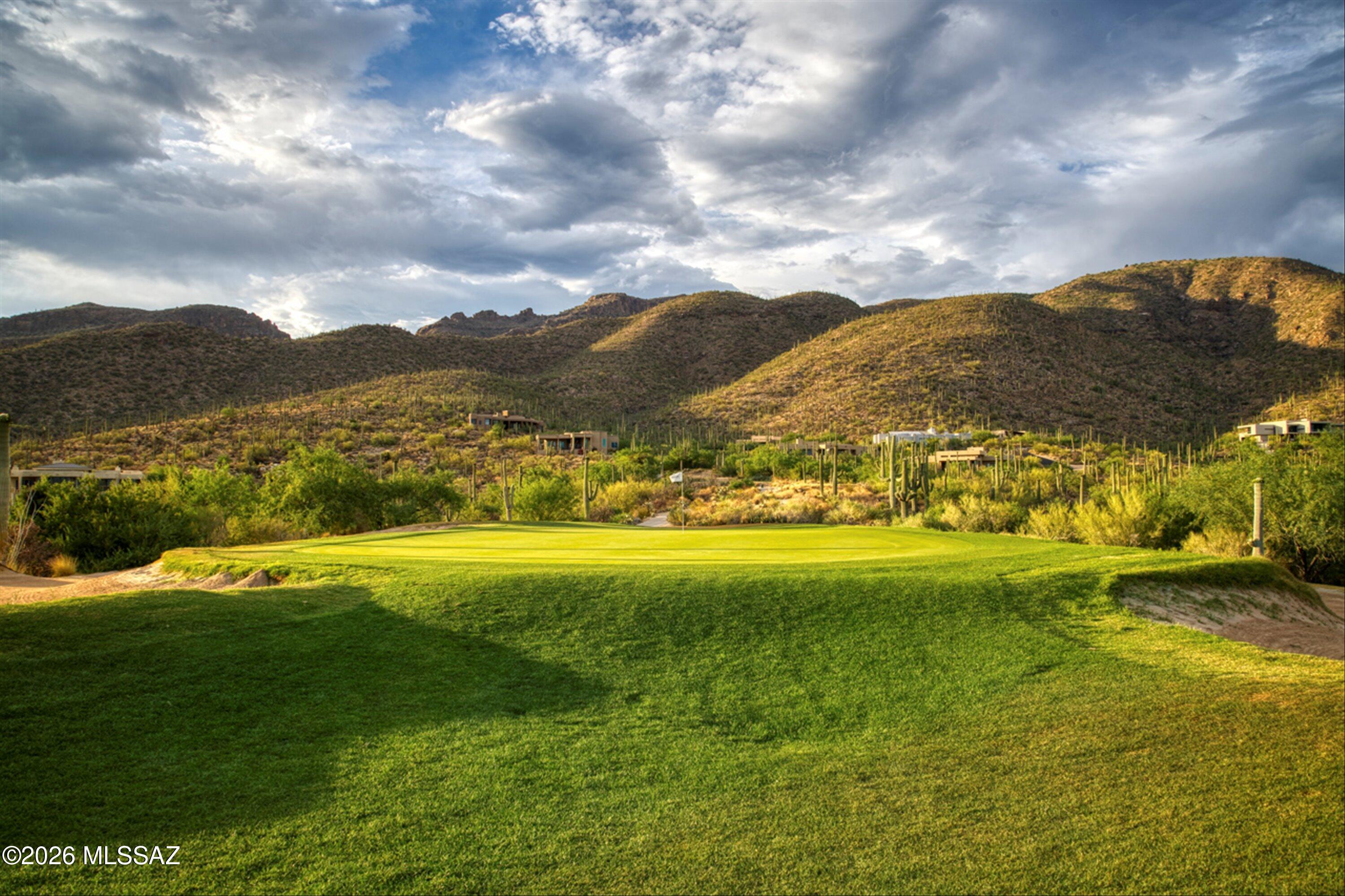 5275 N Ridge Spring Place