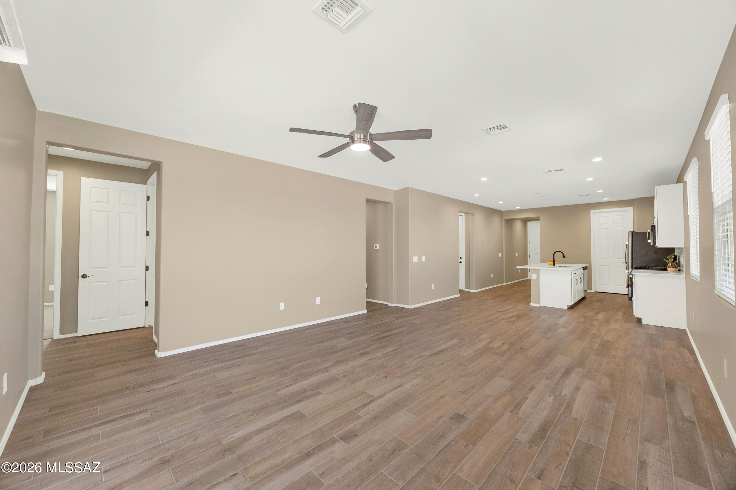 10185 S Rolling Water Drive