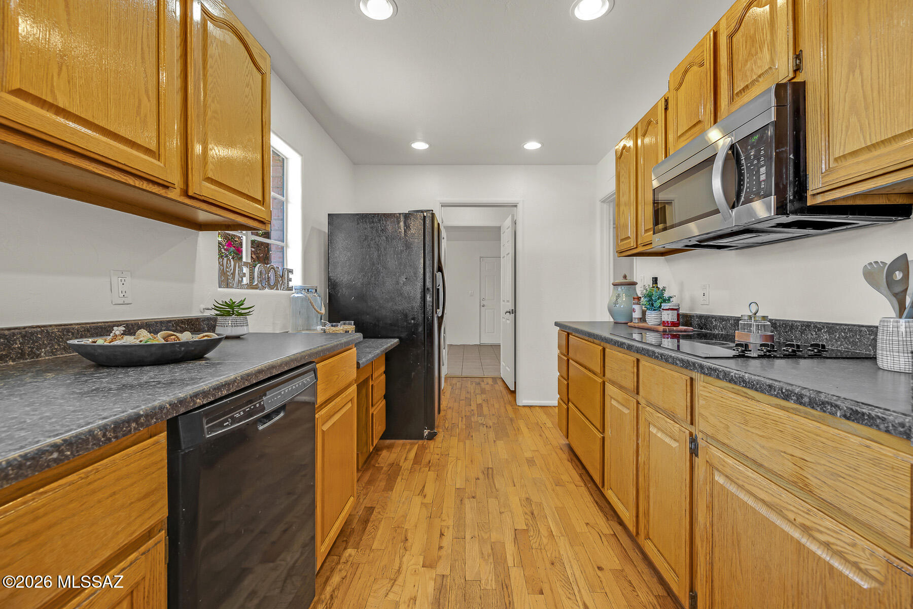 2758 N Warren Avenue