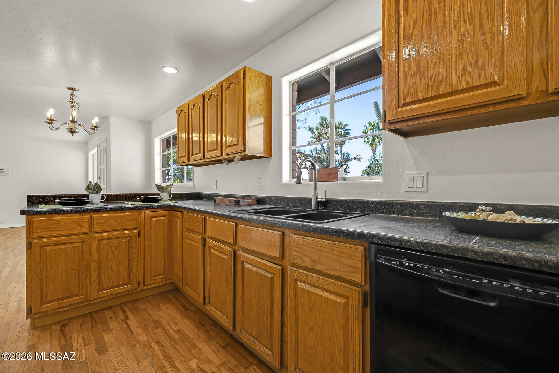 2758 N Warren Avenue