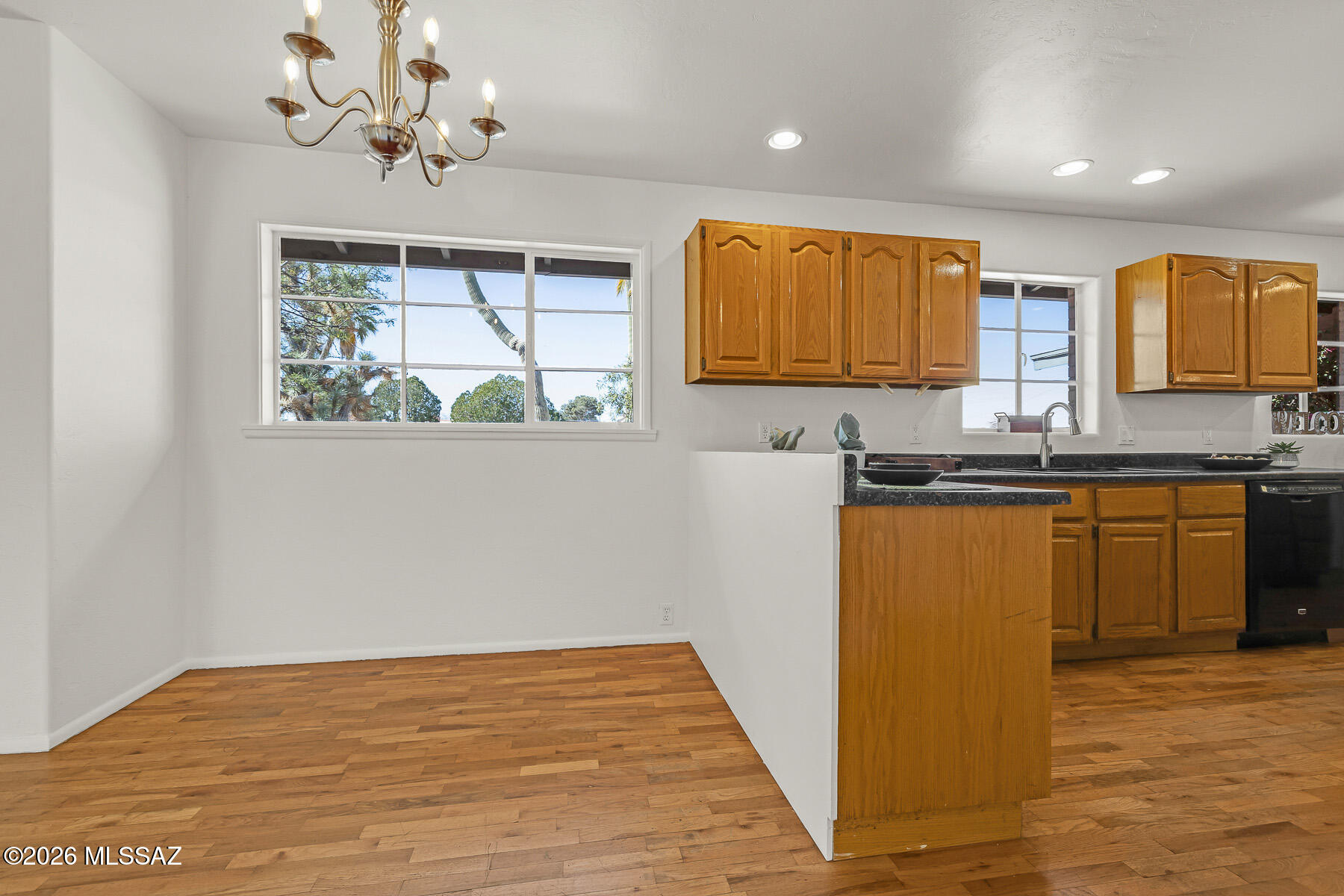 2758 N Warren Avenue