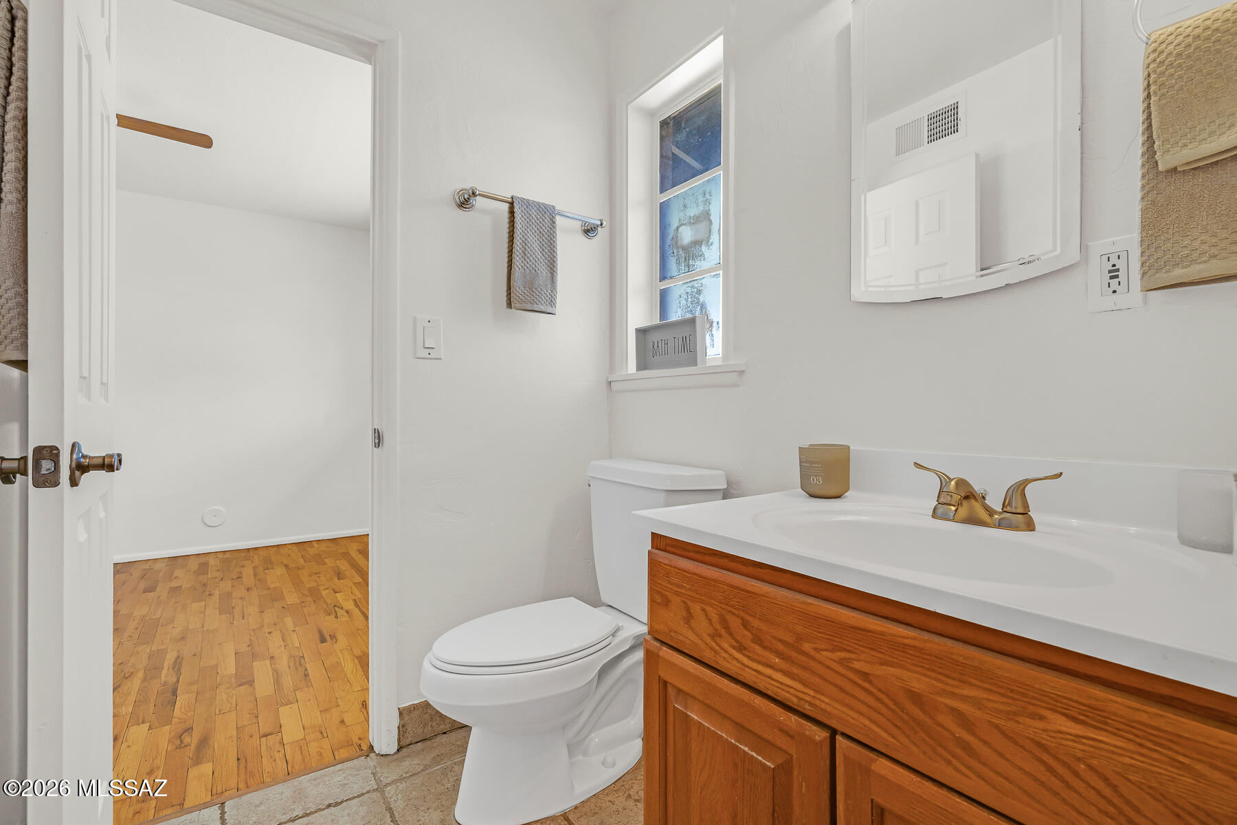 2758 N Warren Avenue