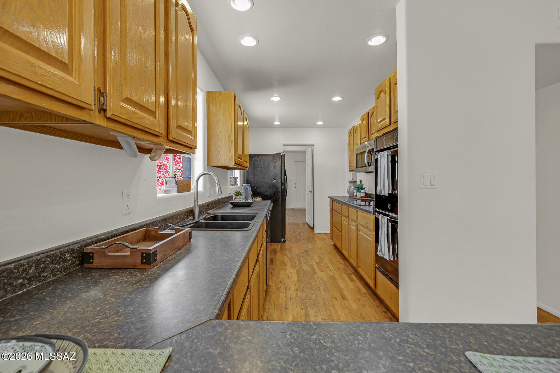 2758 N Warren Avenue