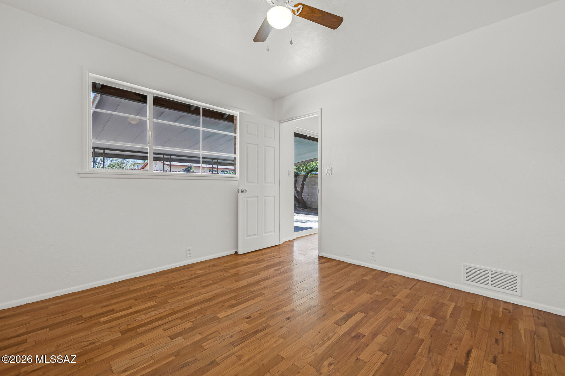 2758 N Warren Avenue