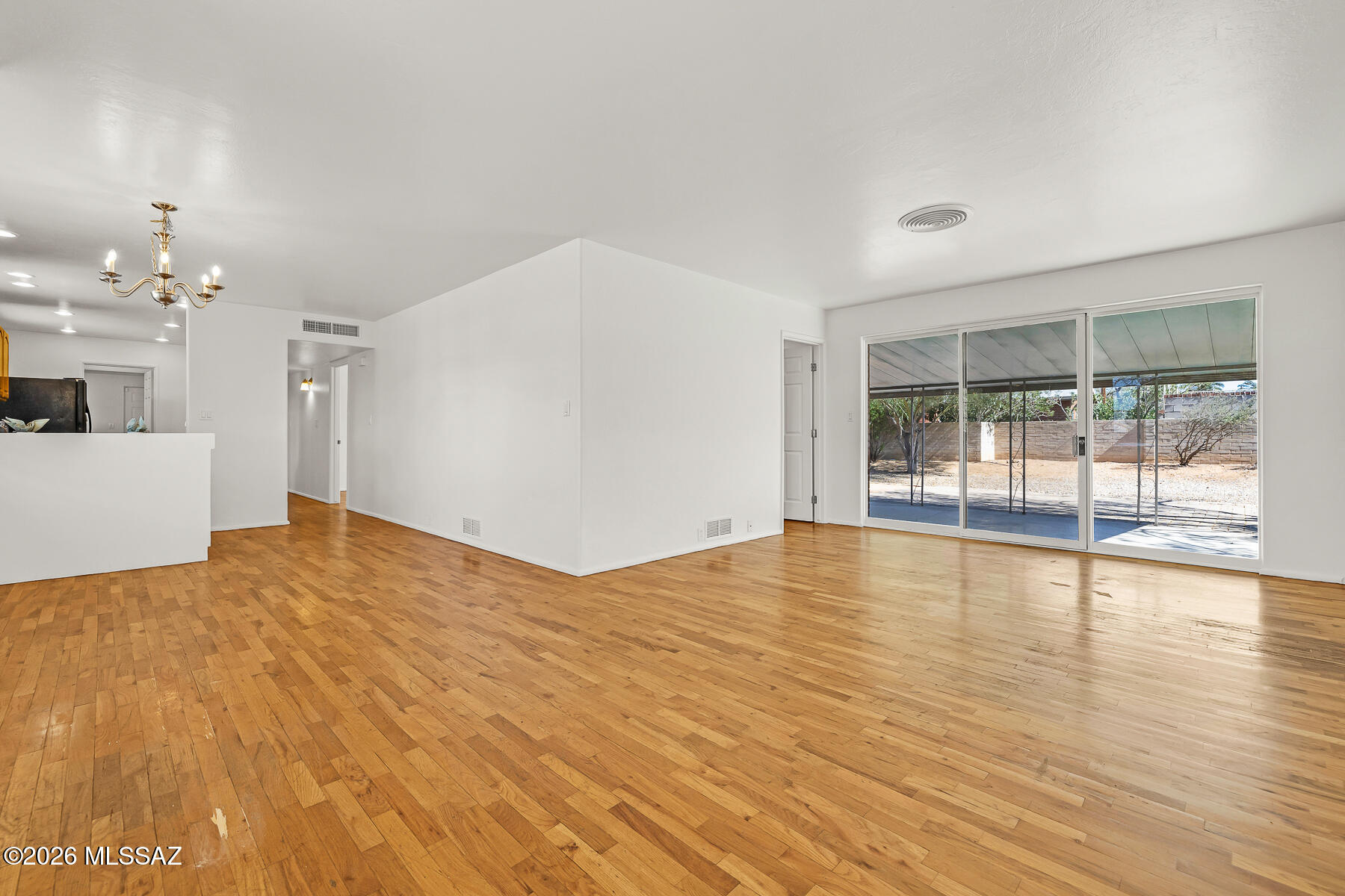 2758 N Warren Avenue