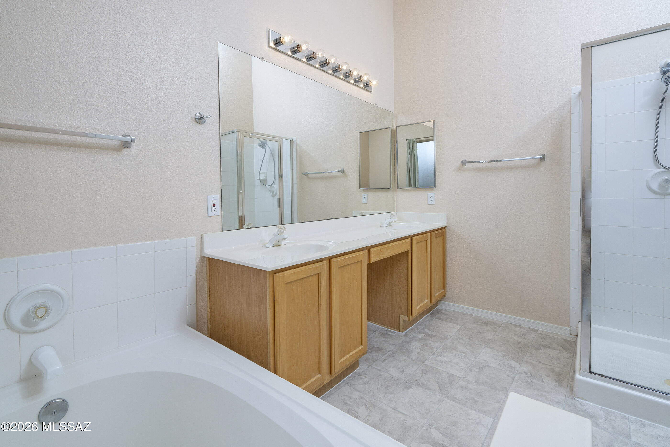 9172 N Treasure Mountain Drive