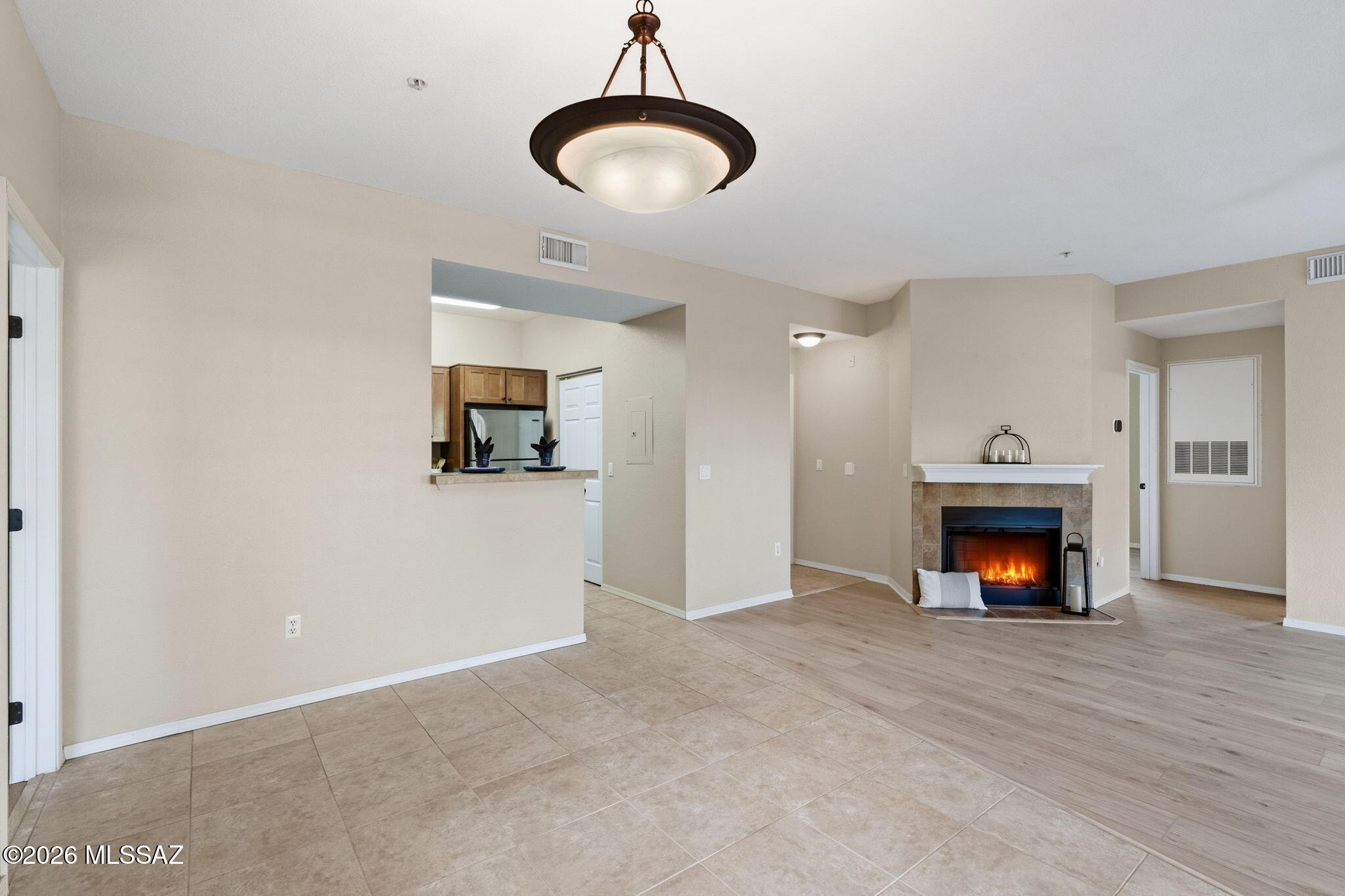 1500 E Pusch Wilderness Drive 4205