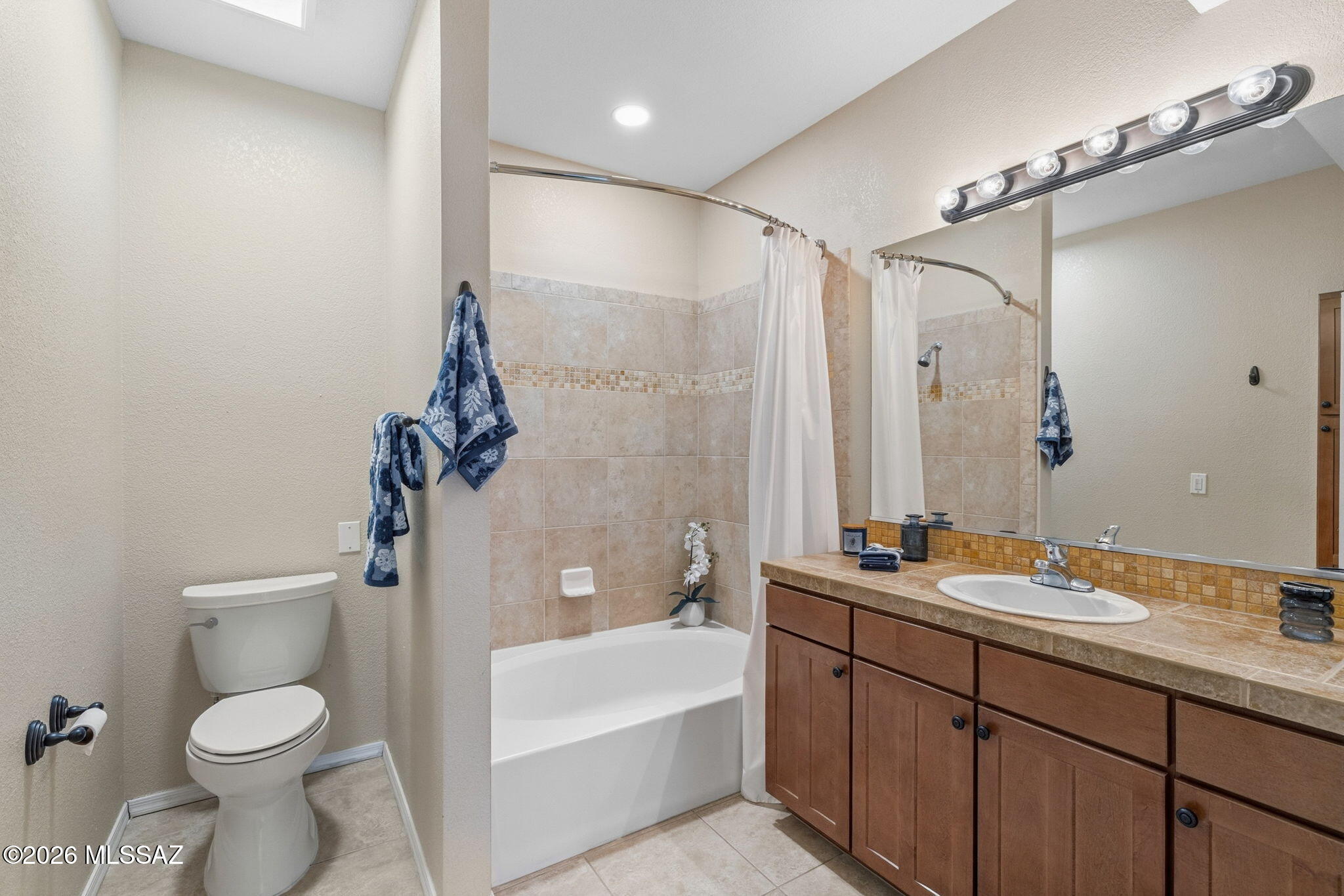 1500 E Pusch Wilderness Drive 4205