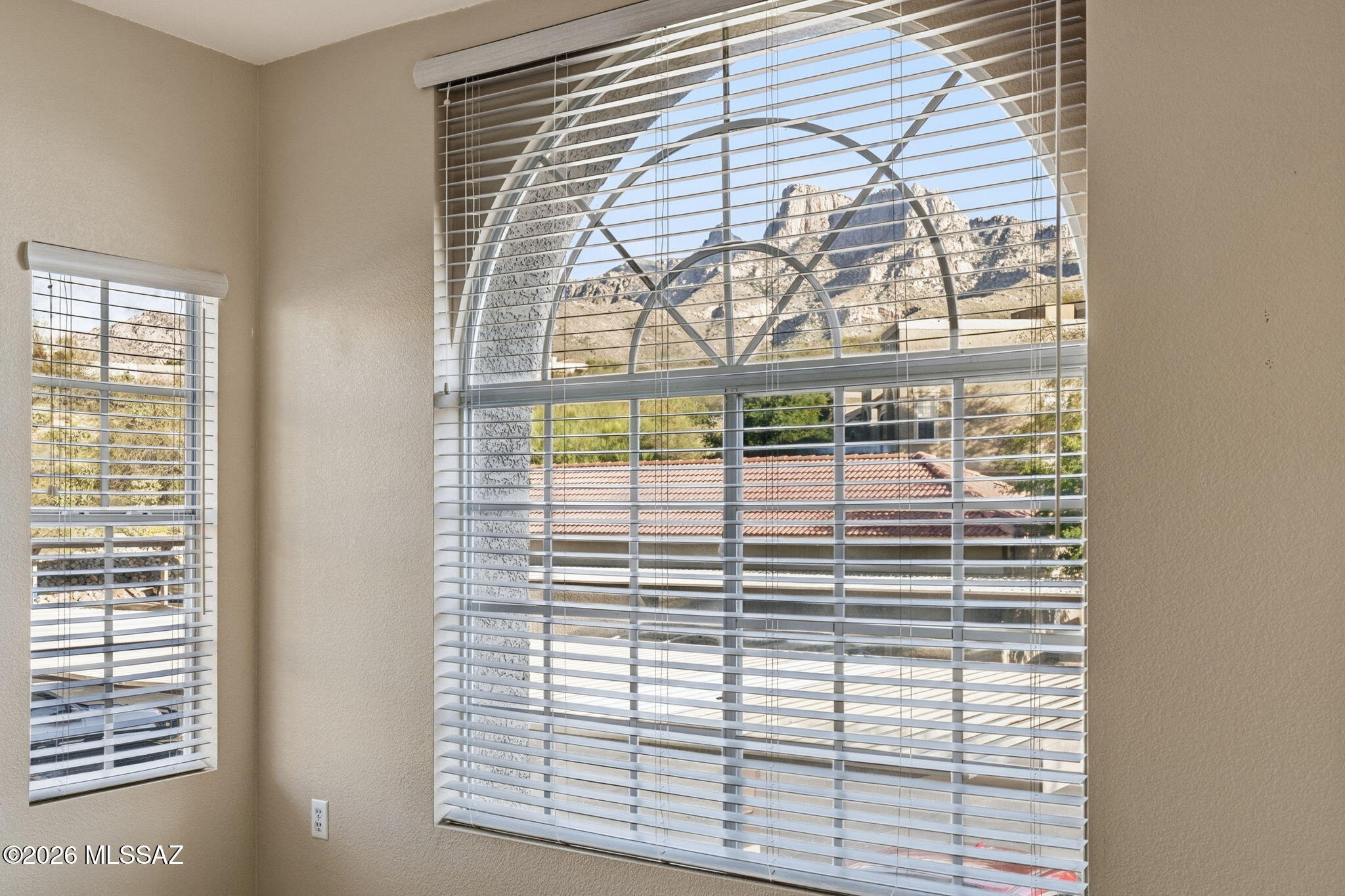 1500 E Pusch Wilderness Drive 4205