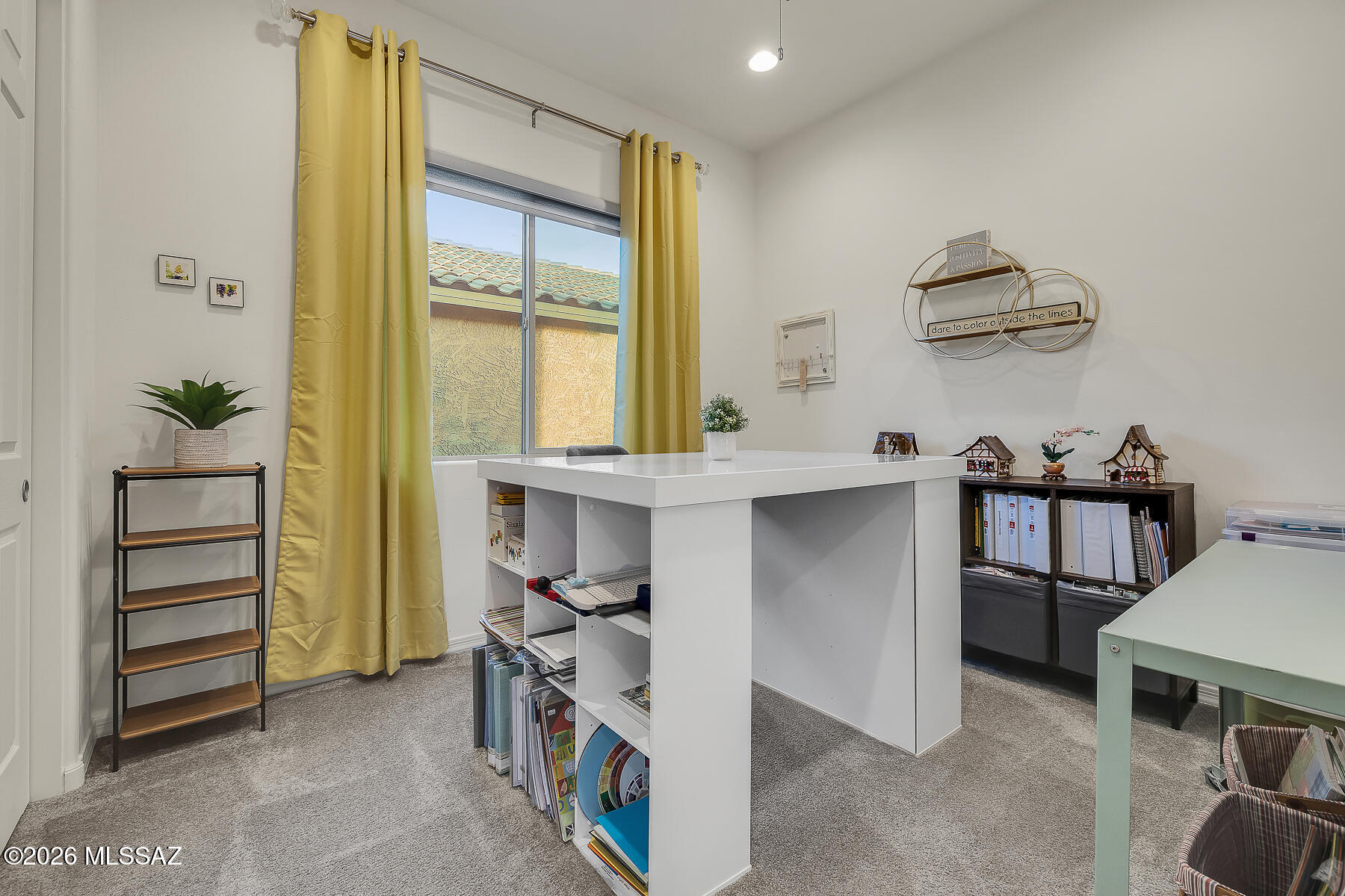 711 E Nubra Valley Place