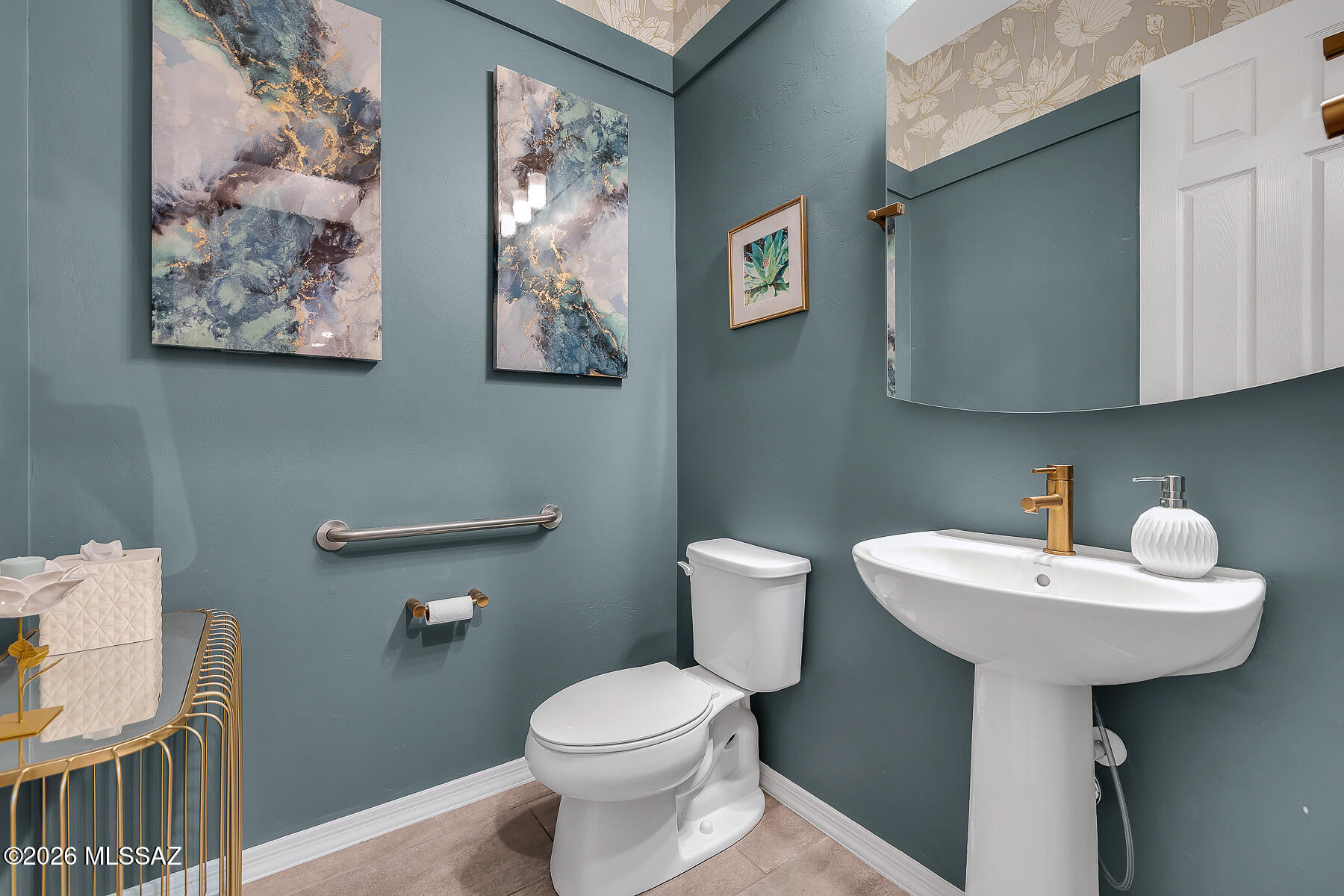 711 E Nubra Valley Place