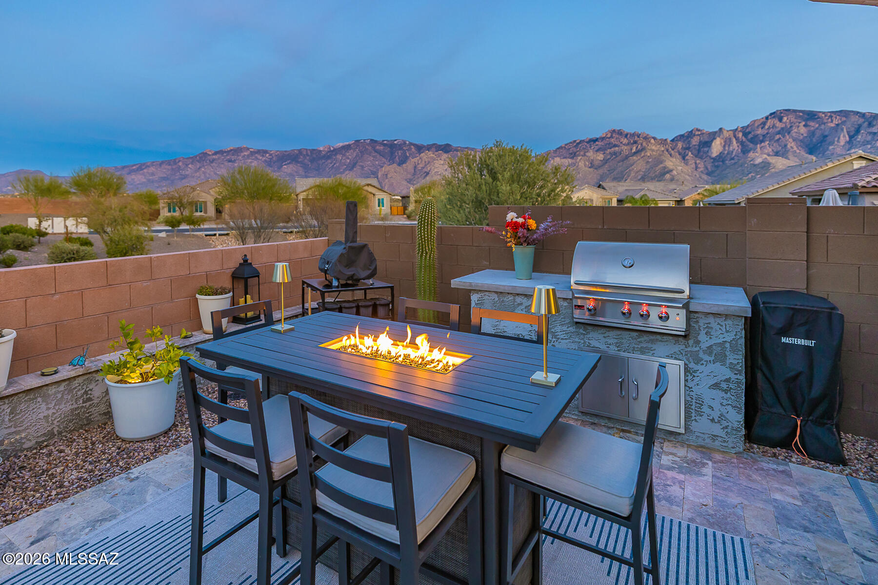 711 E Nubra Valley Place