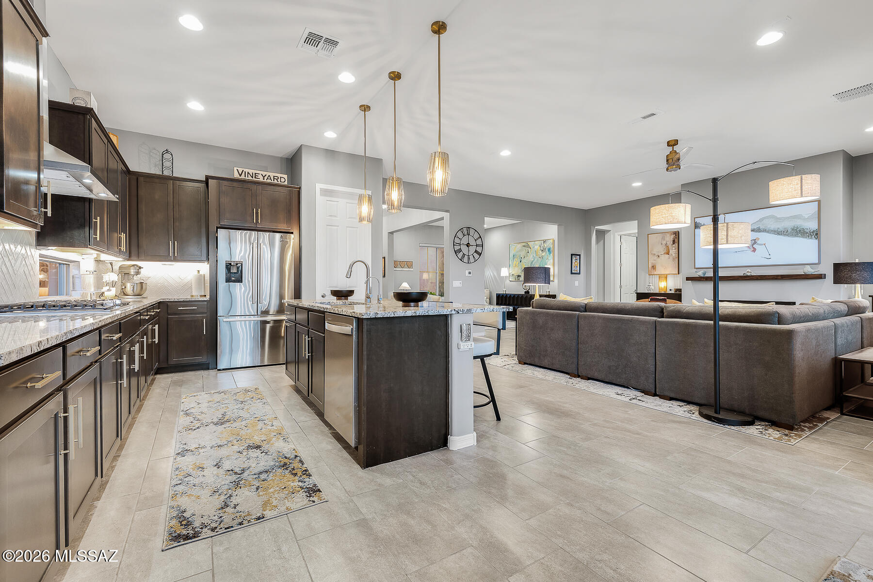 711 E Nubra Valley Place