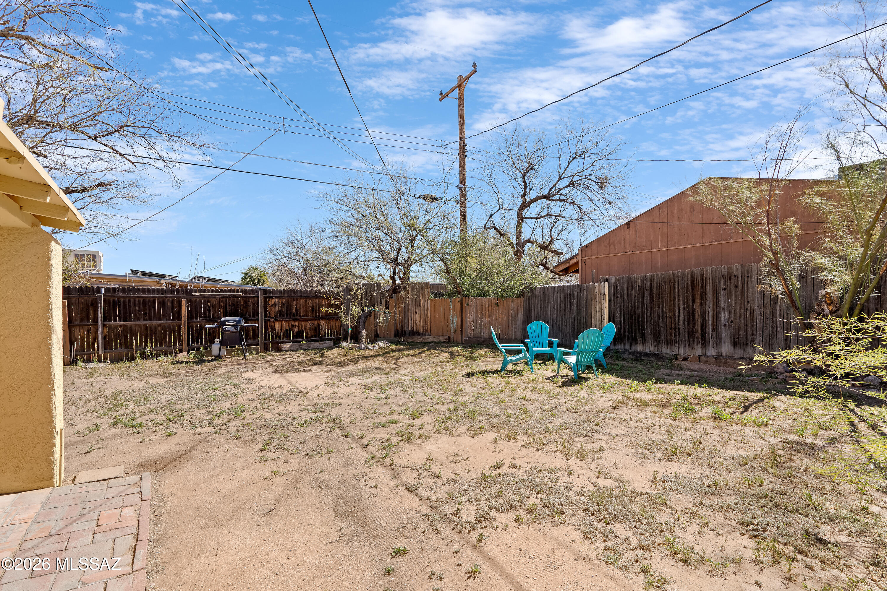 4564 E Seneca Street 4566