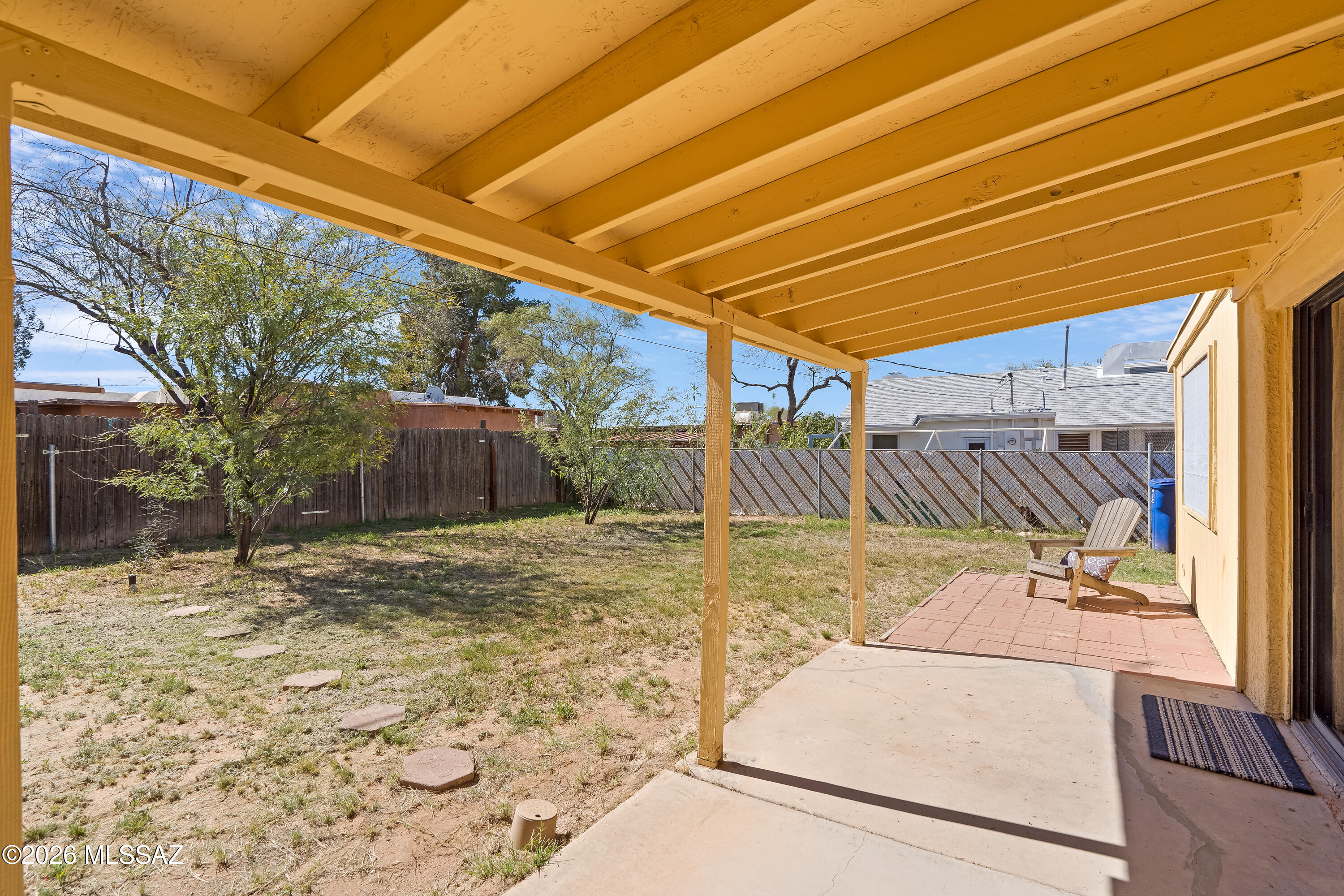 4564 E Seneca Street 4566