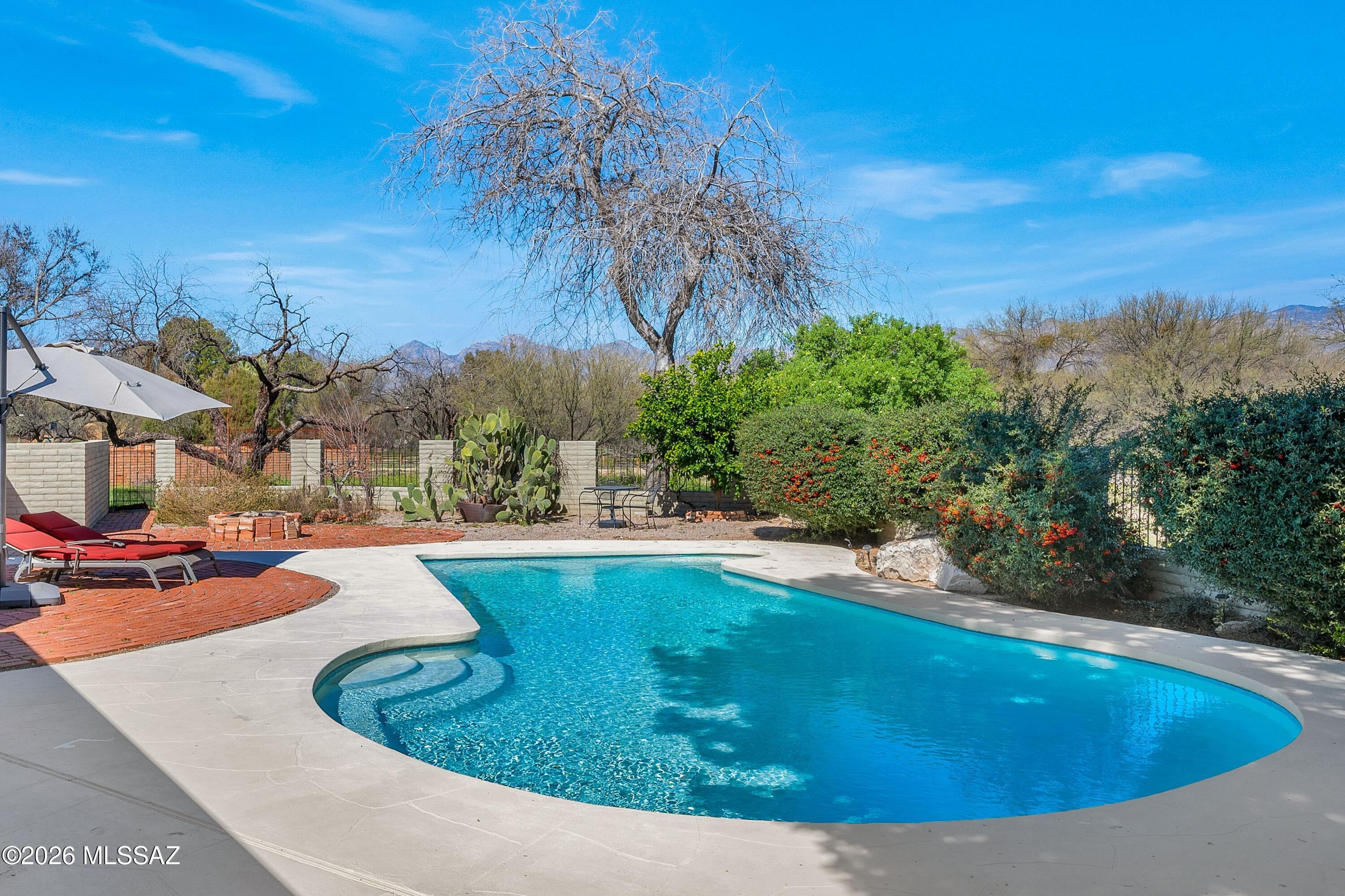 11915 E Barbary Coast Road