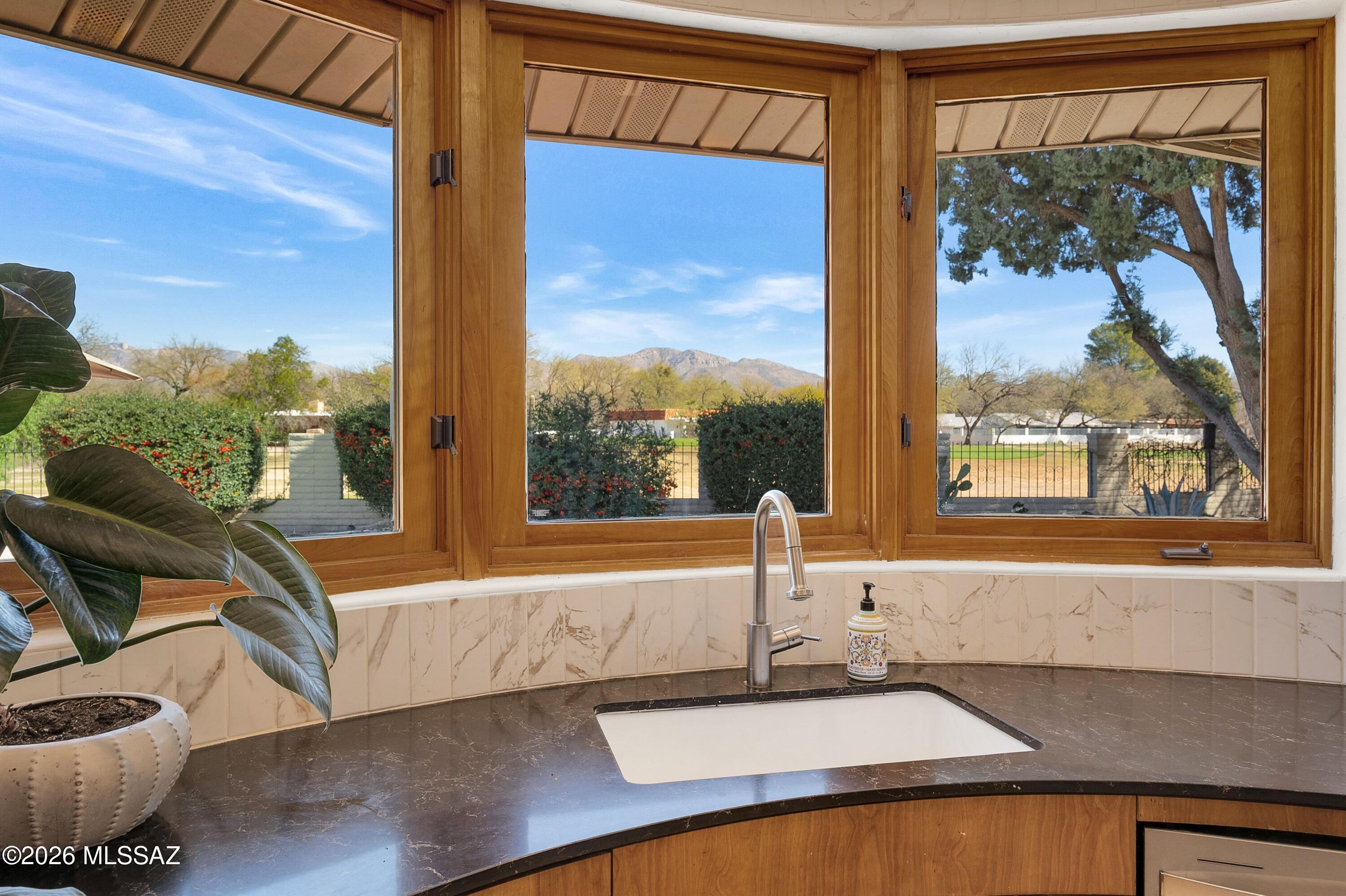 11915 E Barbary Coast Road