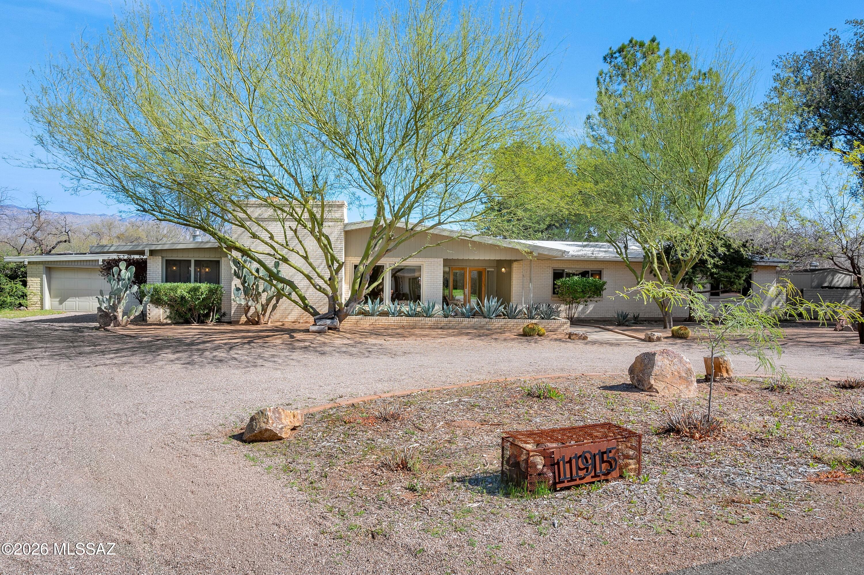 11915 E Barbary Coast Road