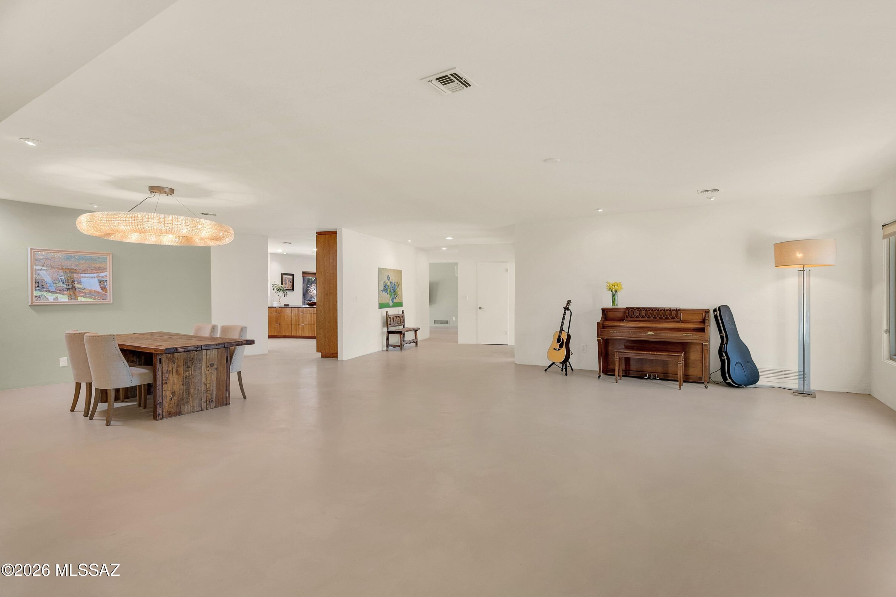 11915 E Barbary Coast Road