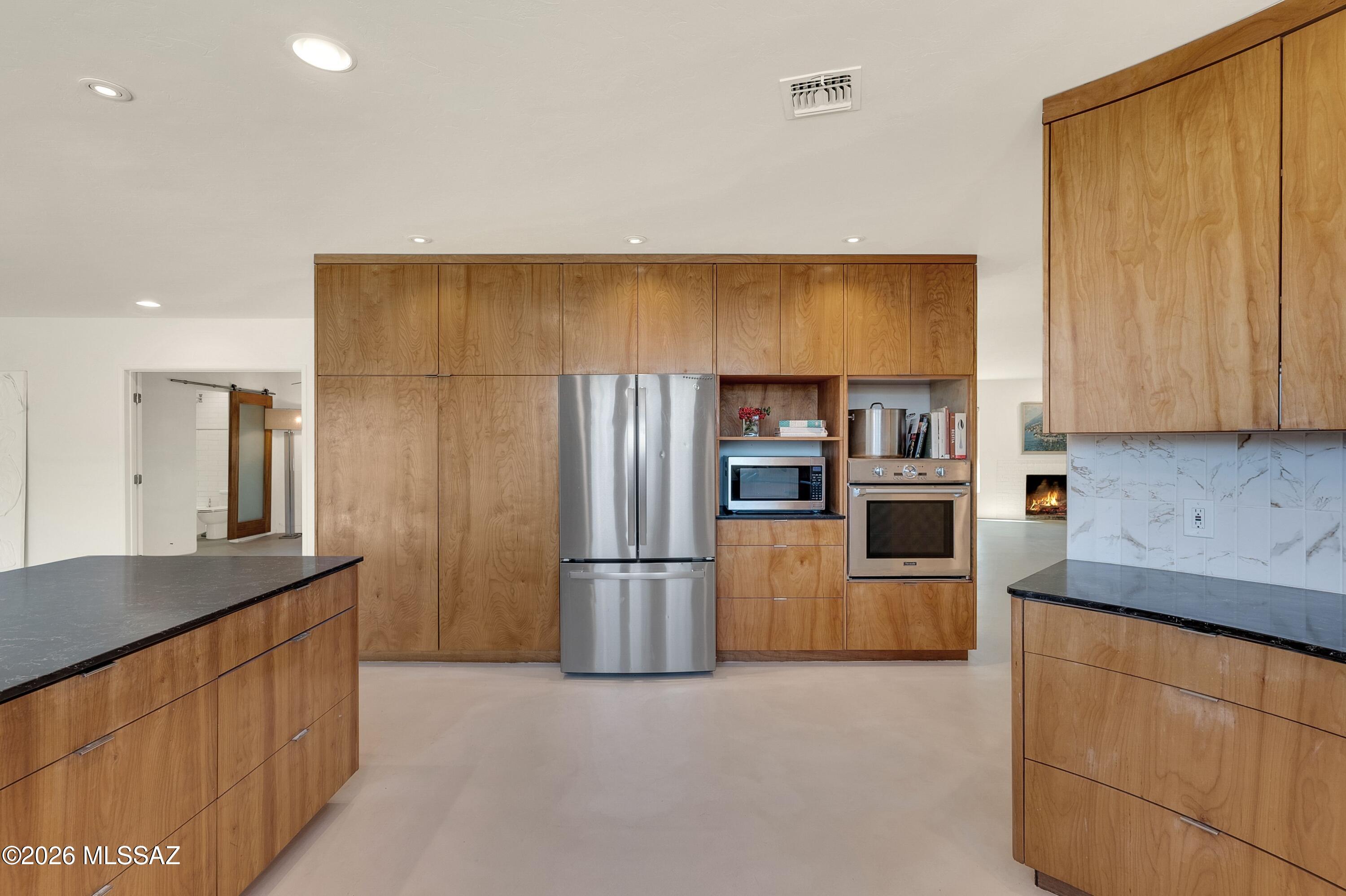 11915 E Barbary Coast Road