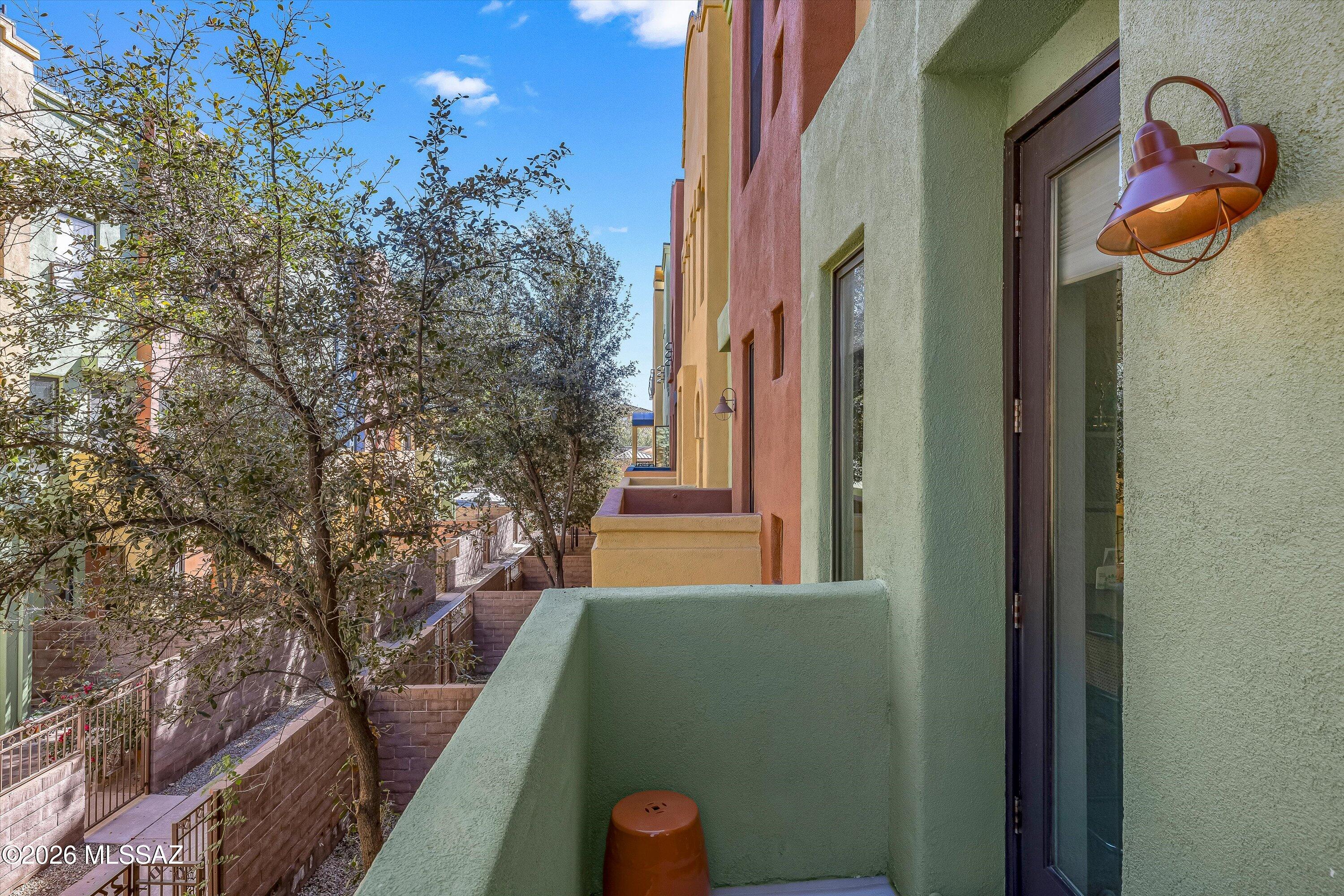 2431 E Autumn Flower Drive