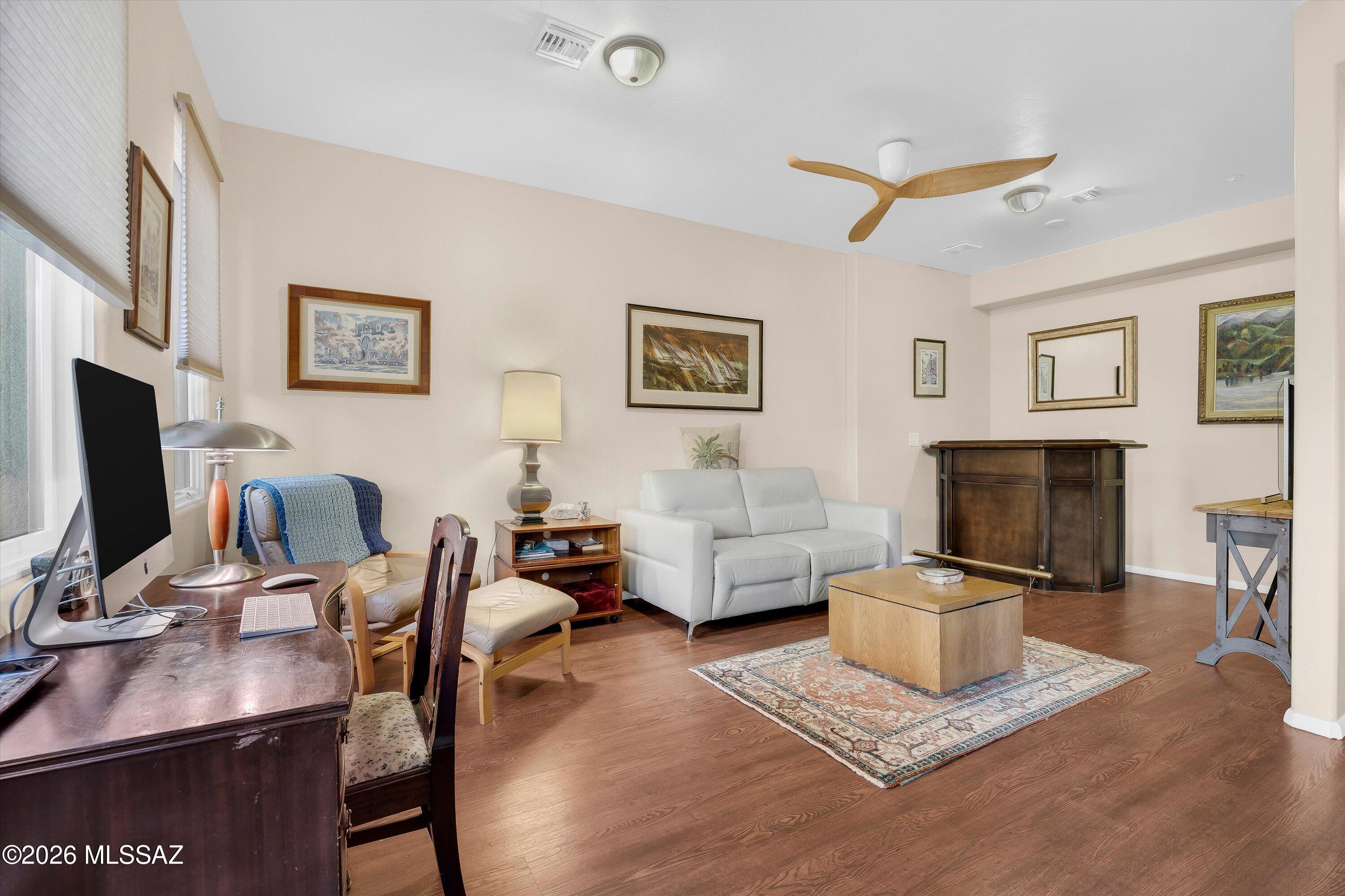 2431 E Autumn Flower Drive