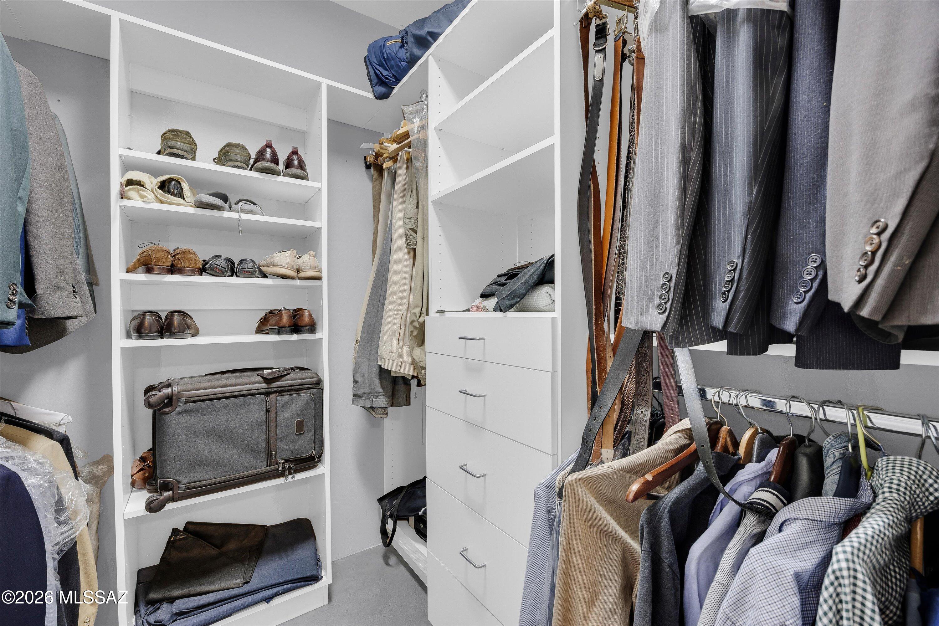 2431 E Autumn Flower Drive