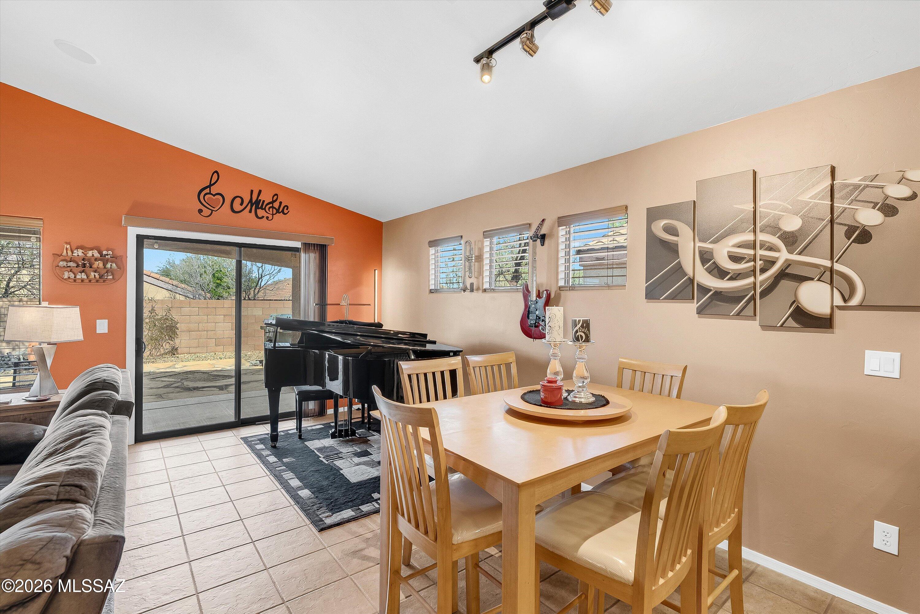 10589 E Feltleaf Willow Trail