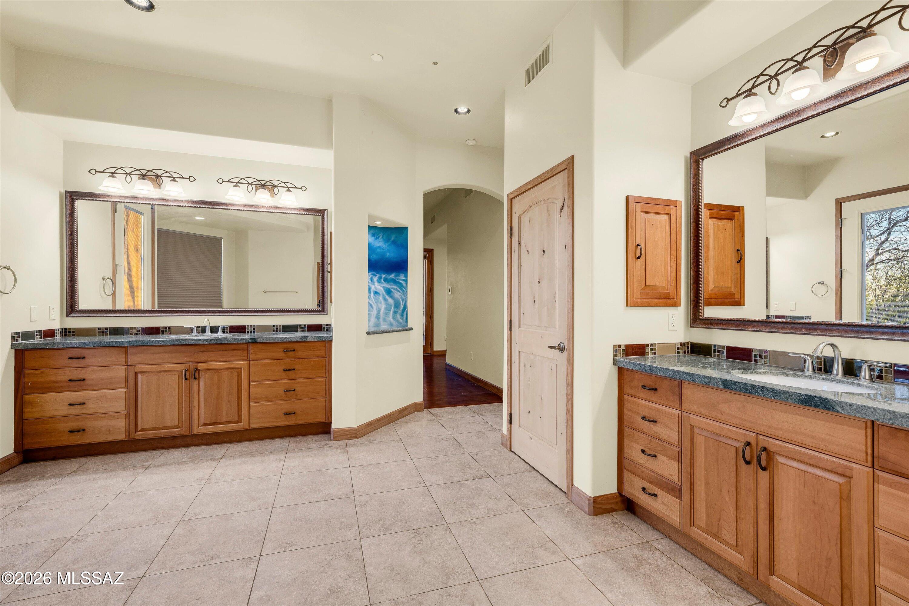 4130 S Saguaro Path Court