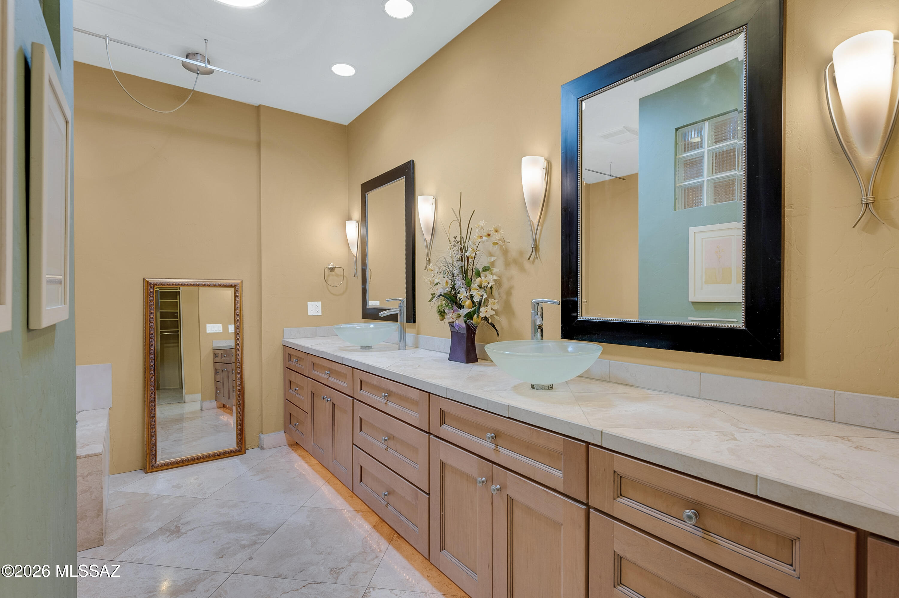 11930 E Barbary Coast Road