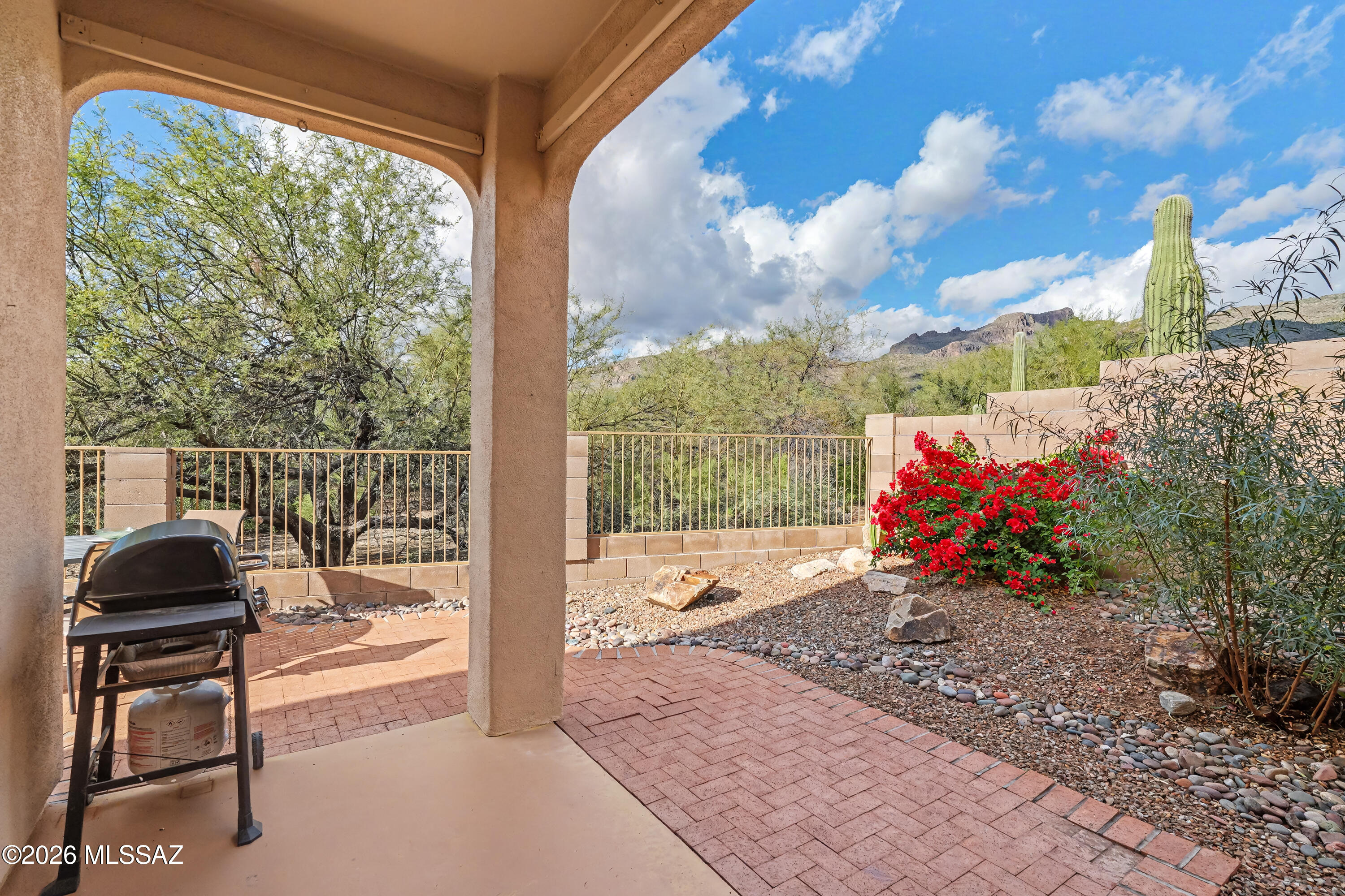 5095 N Pinnacle Cove Drive