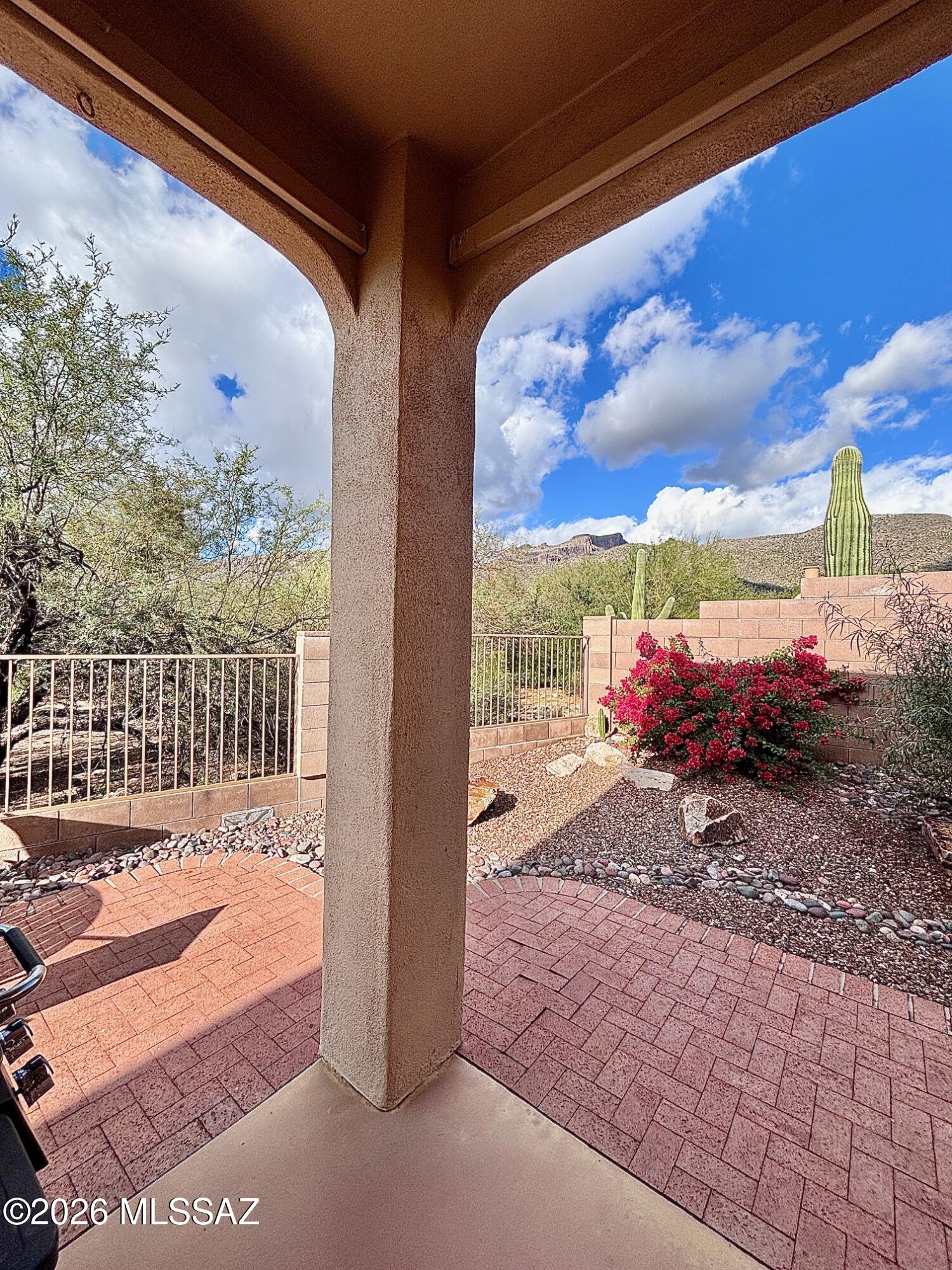 5095 N Pinnacle Cove Drive