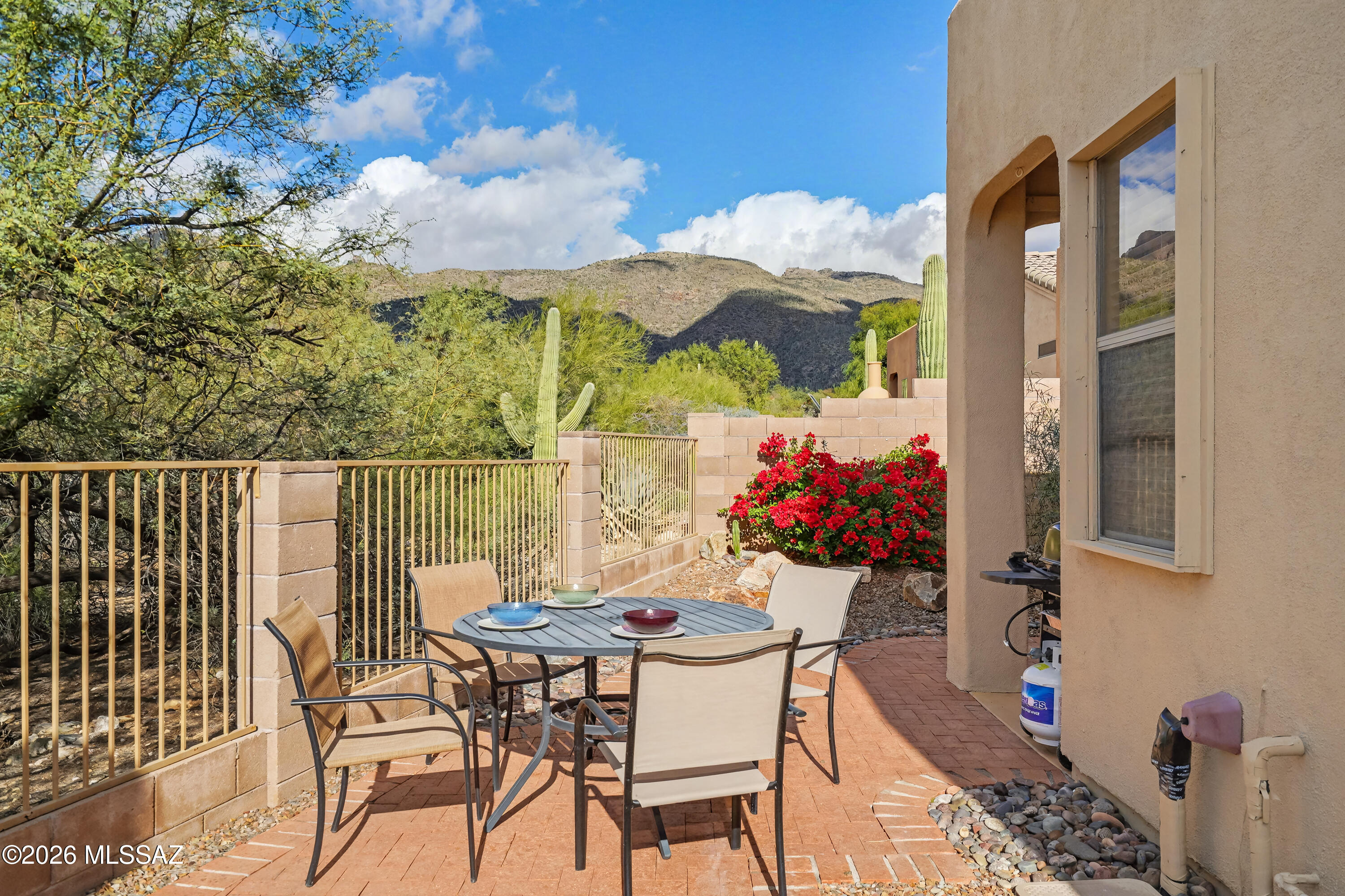 5095 N Pinnacle Cove Drive